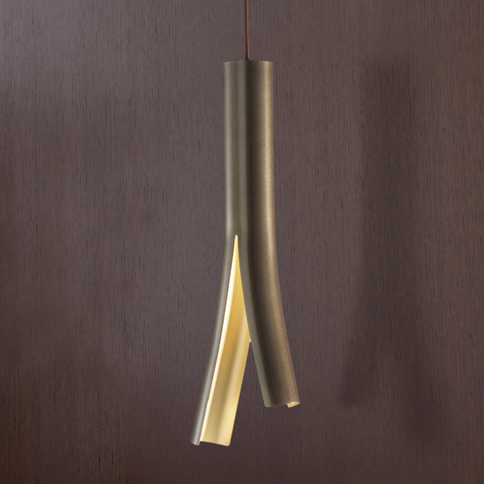 Olmo LED-væglampe, hængende, bronze, guld