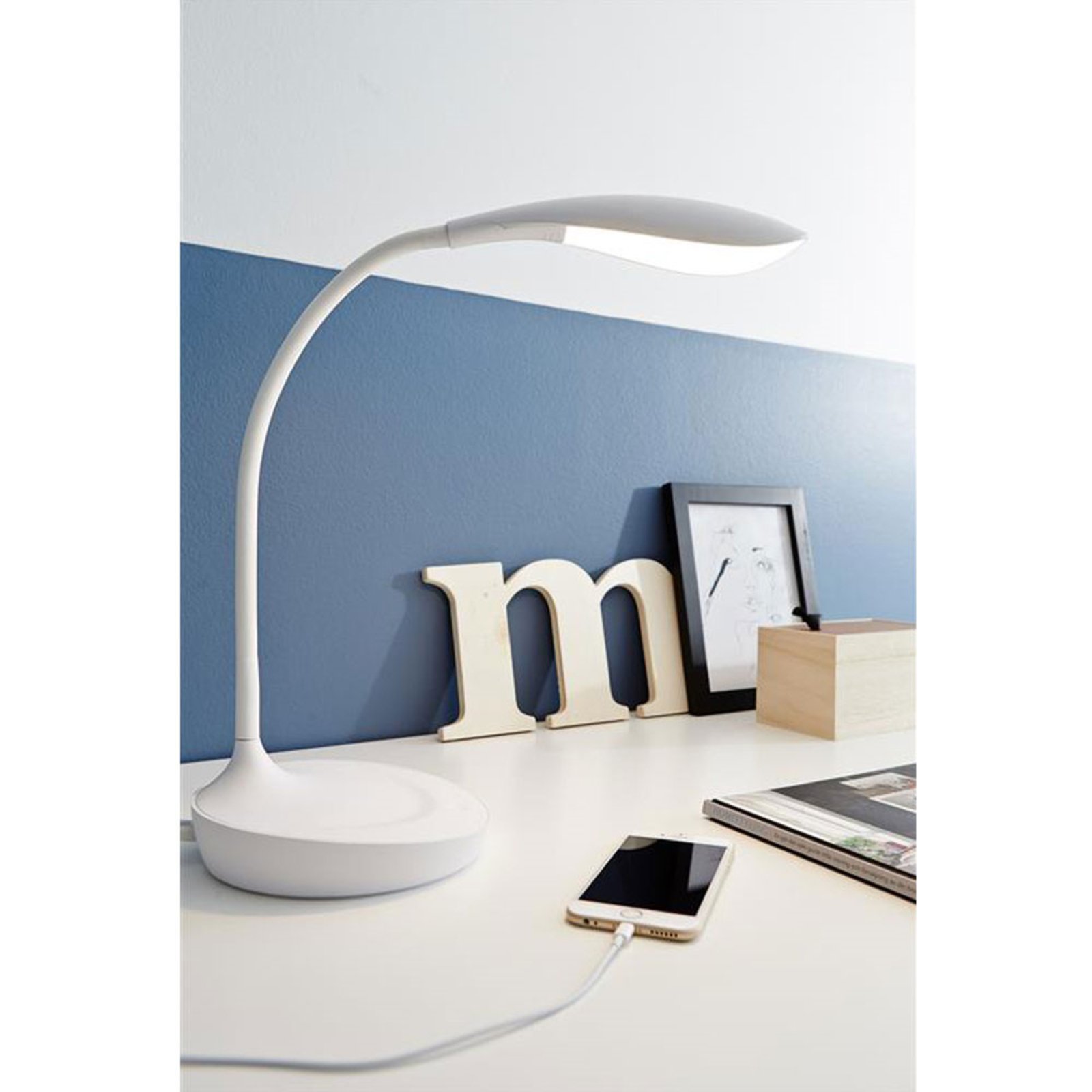 Swan LED Bordslampa w/USB White - Markslöjd