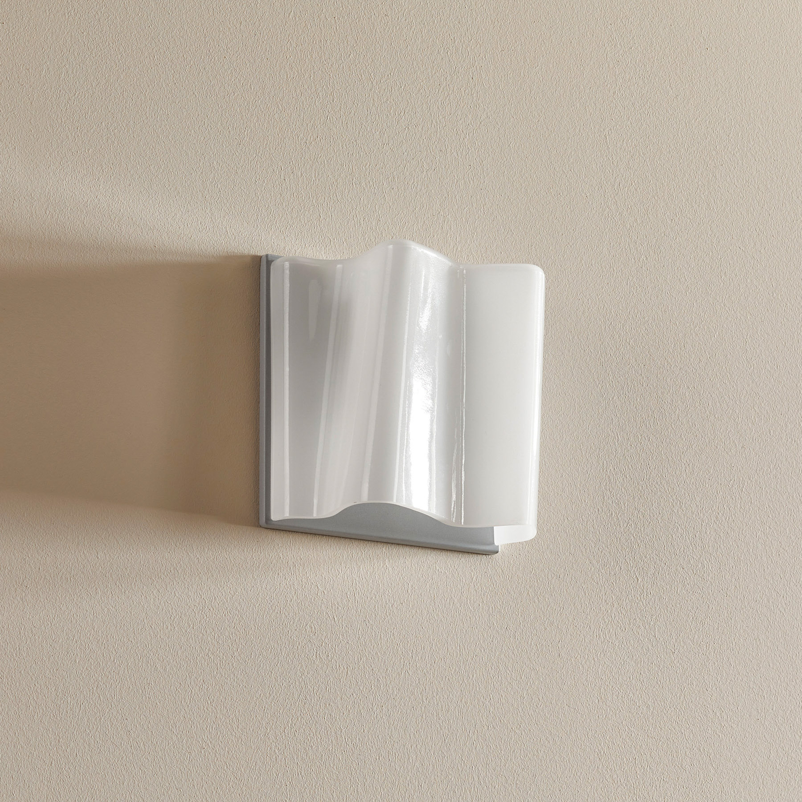 Artemide Logico micro wall light width 18.9 cm