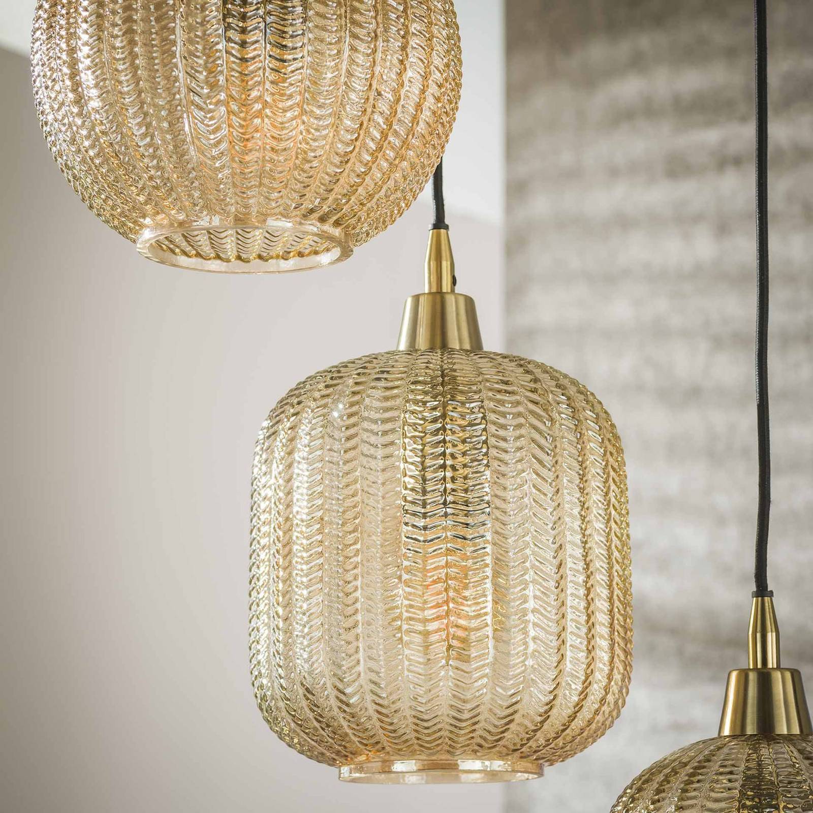 Lampa wisząca V-Shape, bursztyn, Ø 40 cm, szkło, 5-punktowa