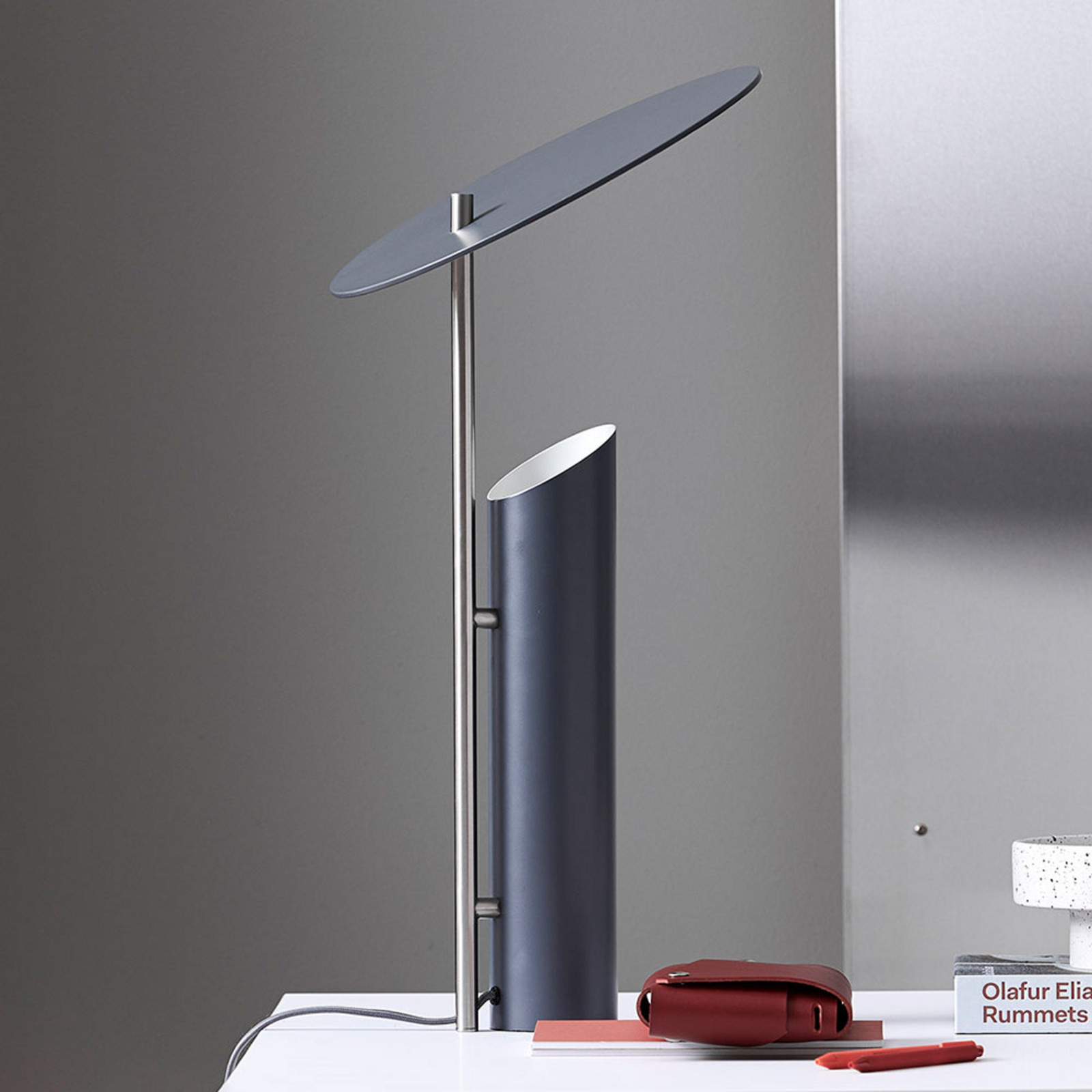 VERPAN Lampă de masă Reflect gri - Camera de zi / sufragerie - design - Metal