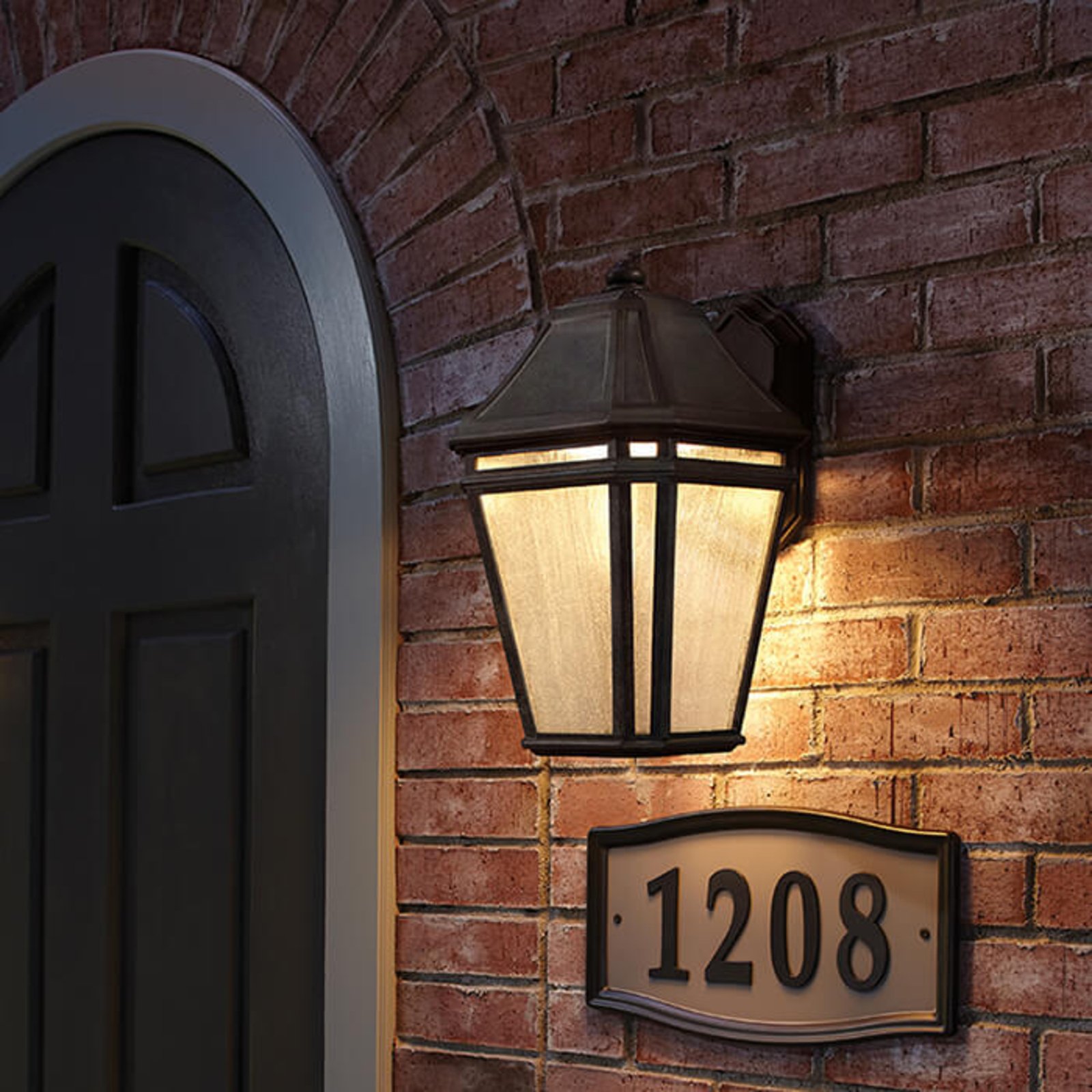 Londontowne chestnut-brown outdoor wall lamp