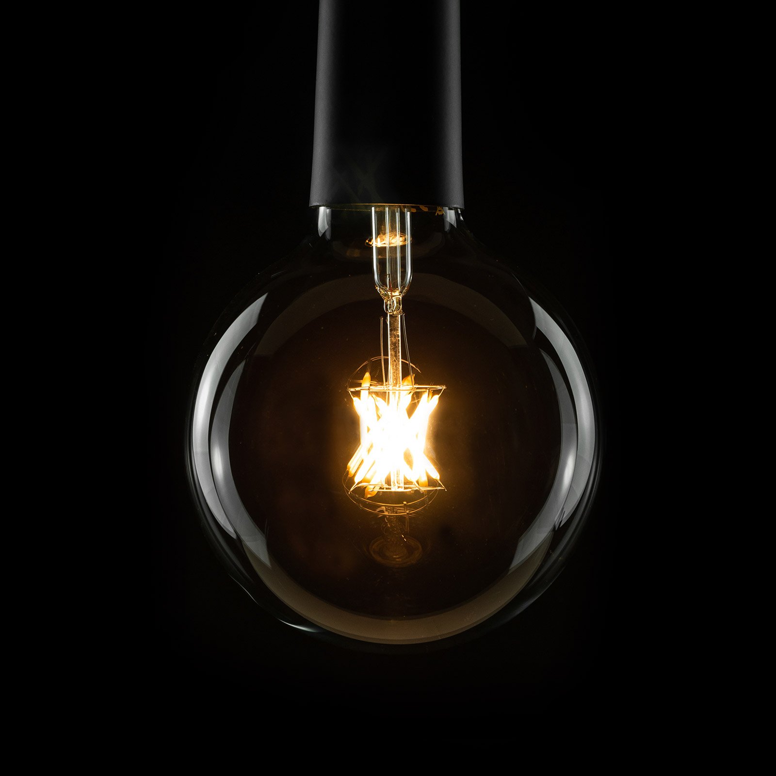 Ampoule globe LED E27 6W 926 G125 transparente