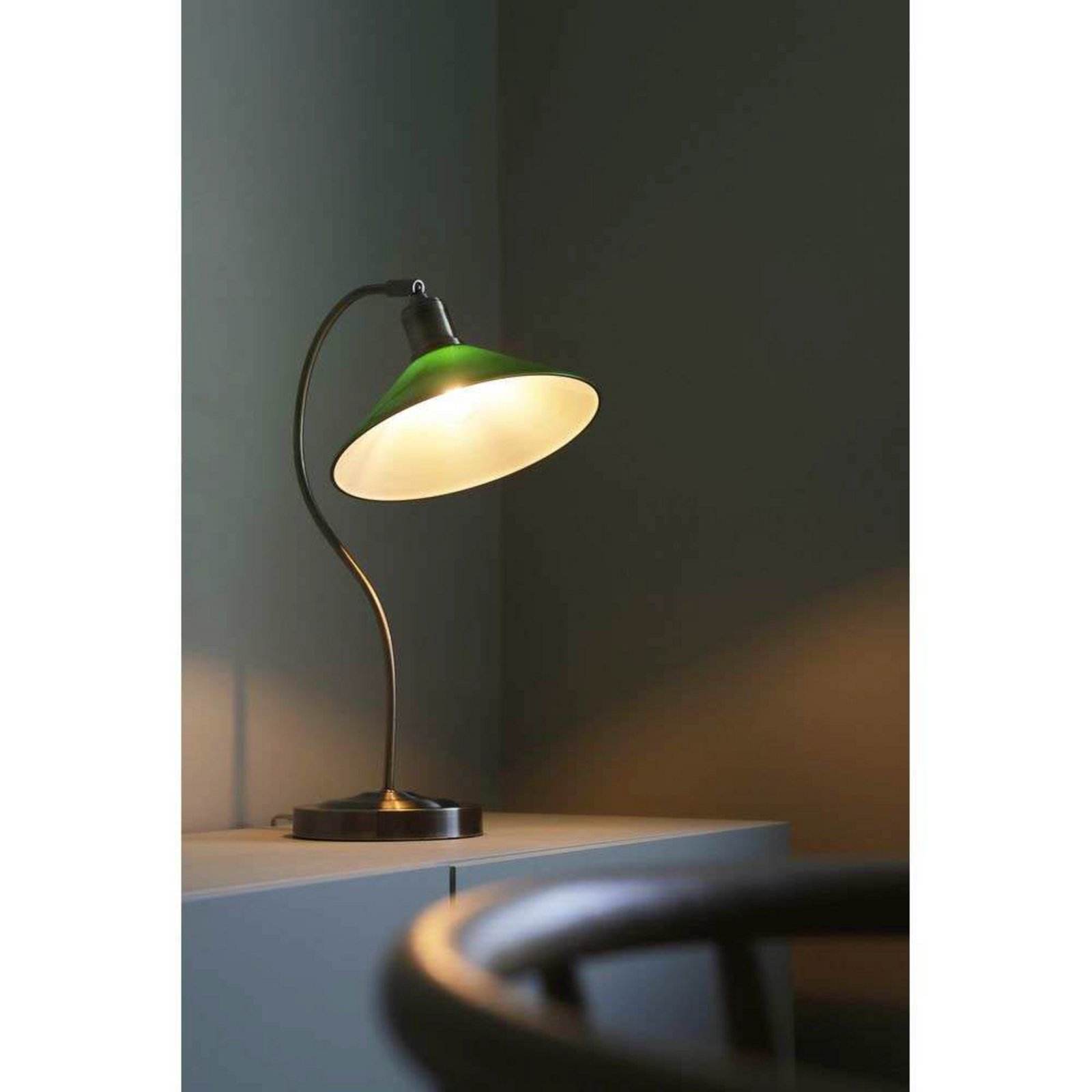 Vela Bordlampe Antique Brass/Green - Markslöjd