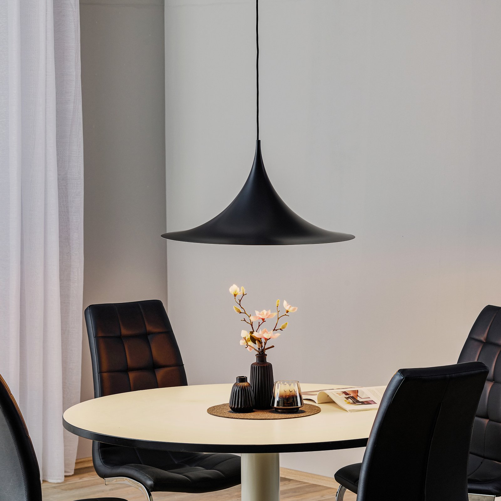Semi Taklampa Ø60 Matt Svart - GUBI