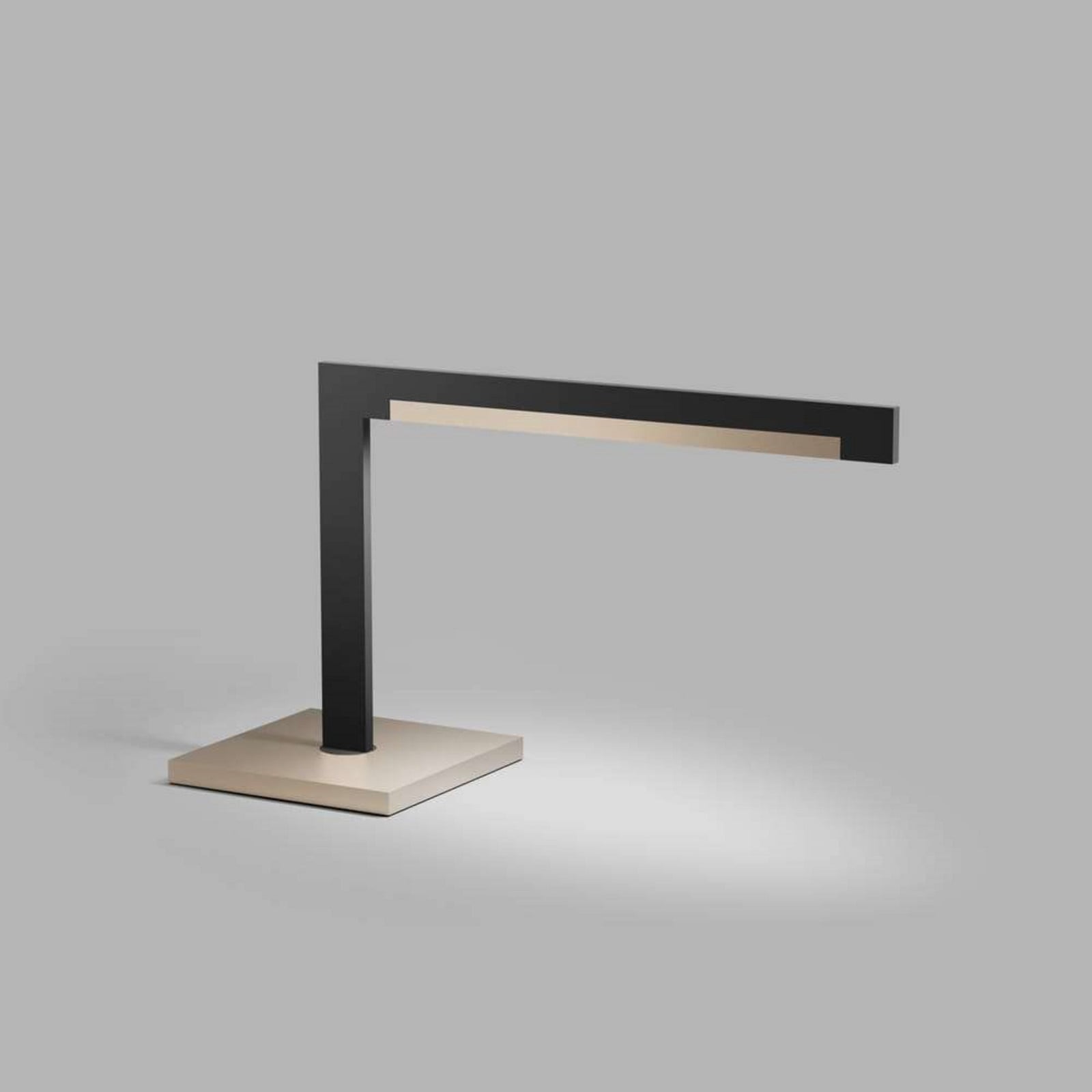 Inlay T2 Linear bordlampe, guld/sort, 40 cm LIGHT-POINT - Stue - Aluminium