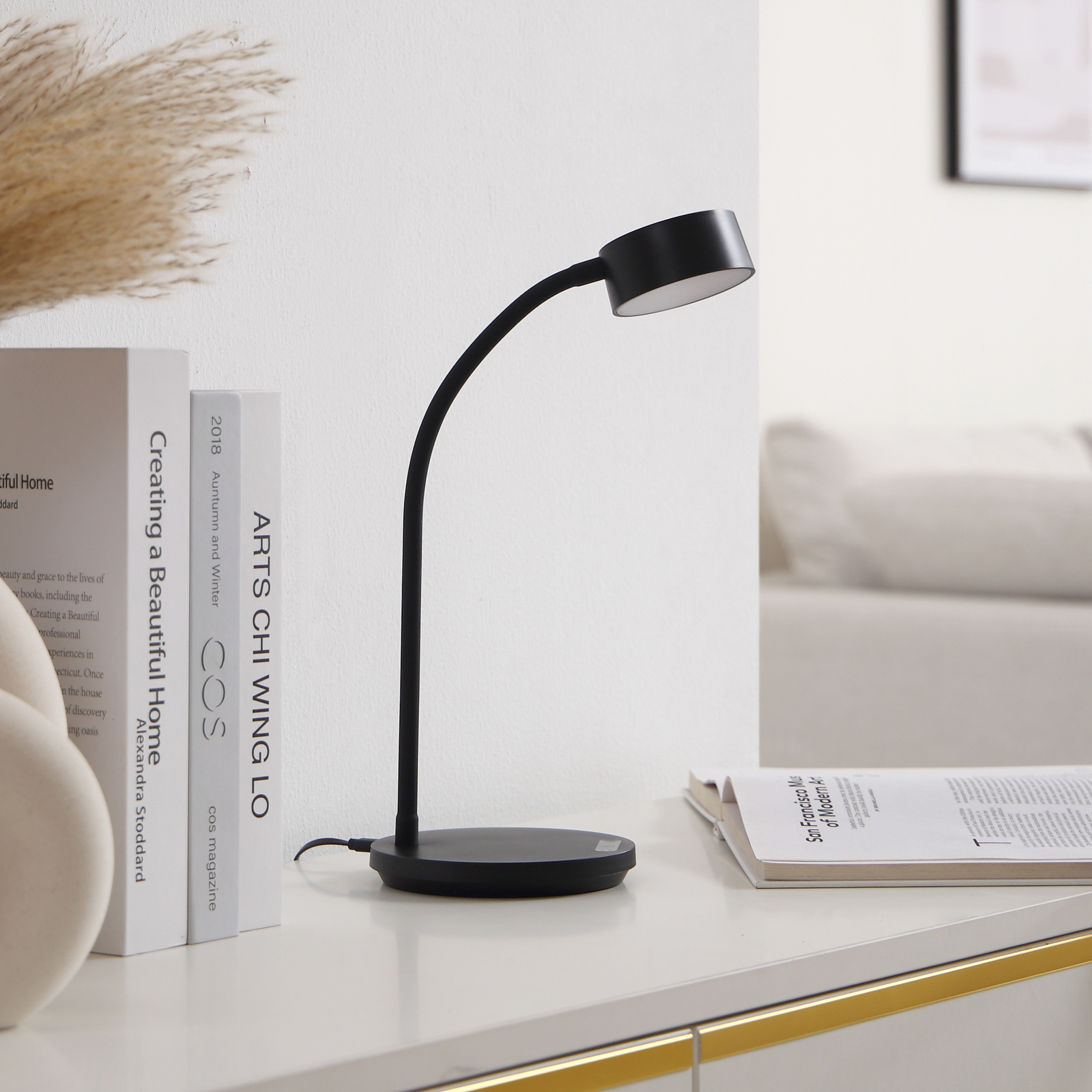 Lindby LED table lamp Maori, black, CCT, dimmable, USB