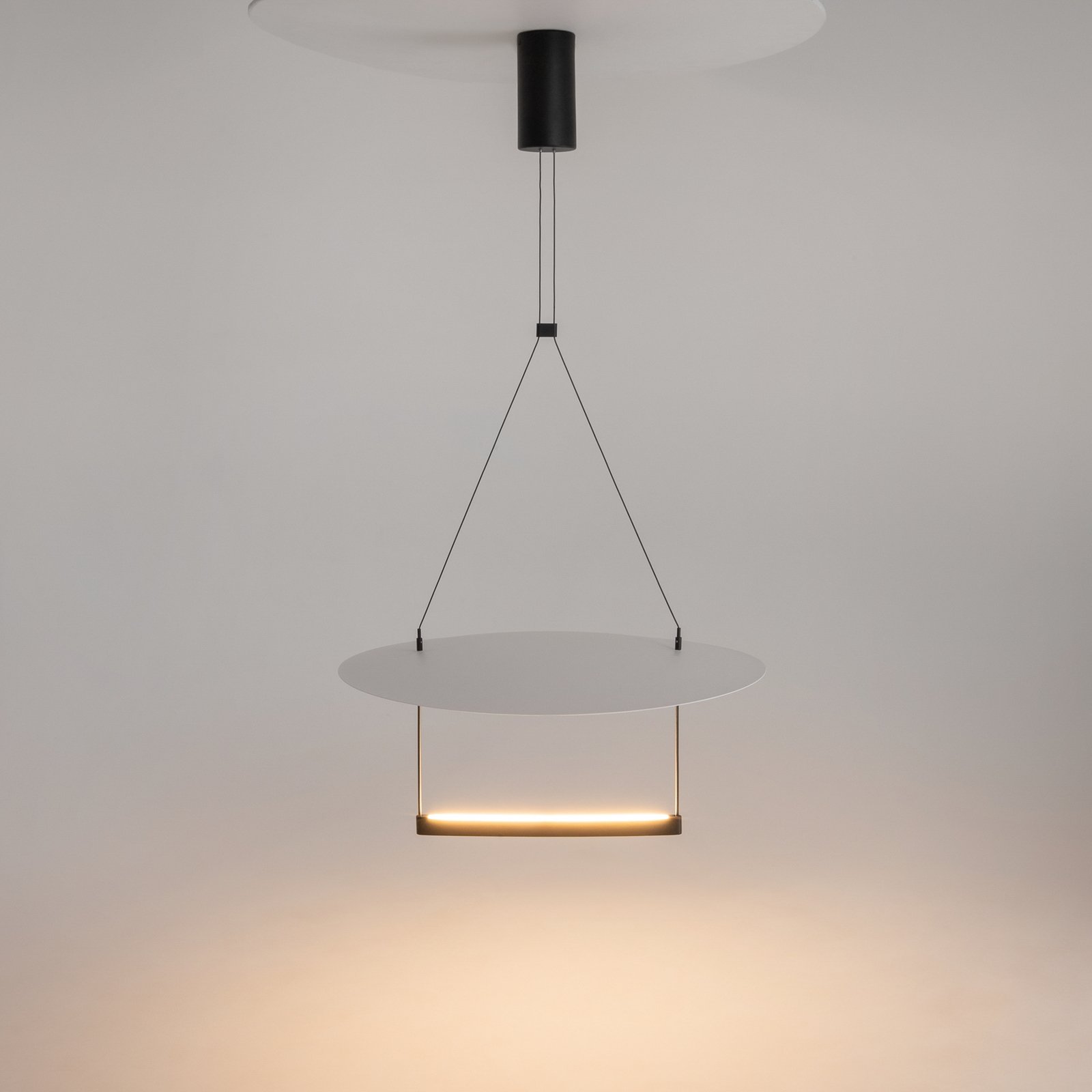 Maytoni Ambience LED pendant light, Ø 60 cm, black / white