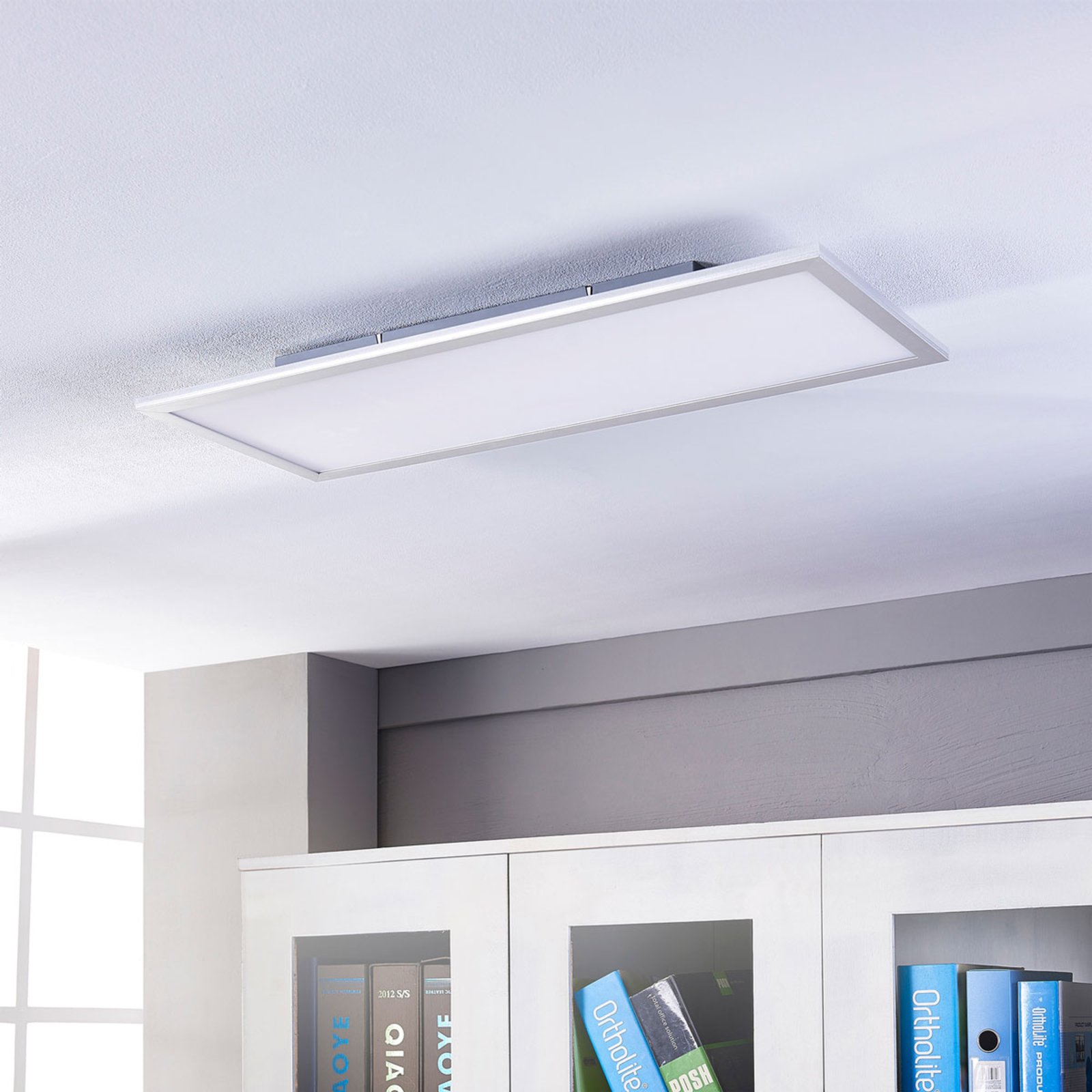 Livel LED Plafond4.000K 80x30 White/Silver - Lindby