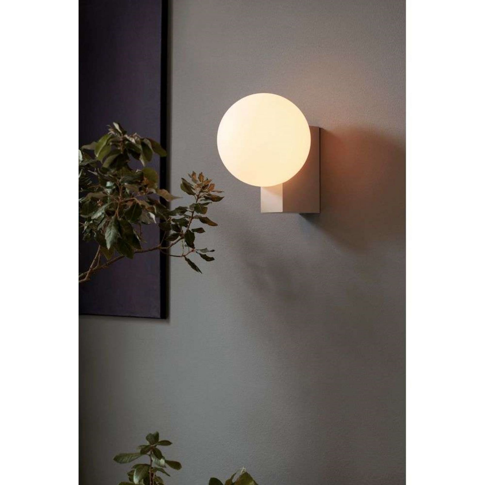 Journey SHY2 V&auml;gglampa sidenvit &Tradition - Vardagsrum - Design - Glas - Med en ljusk&auml;lla