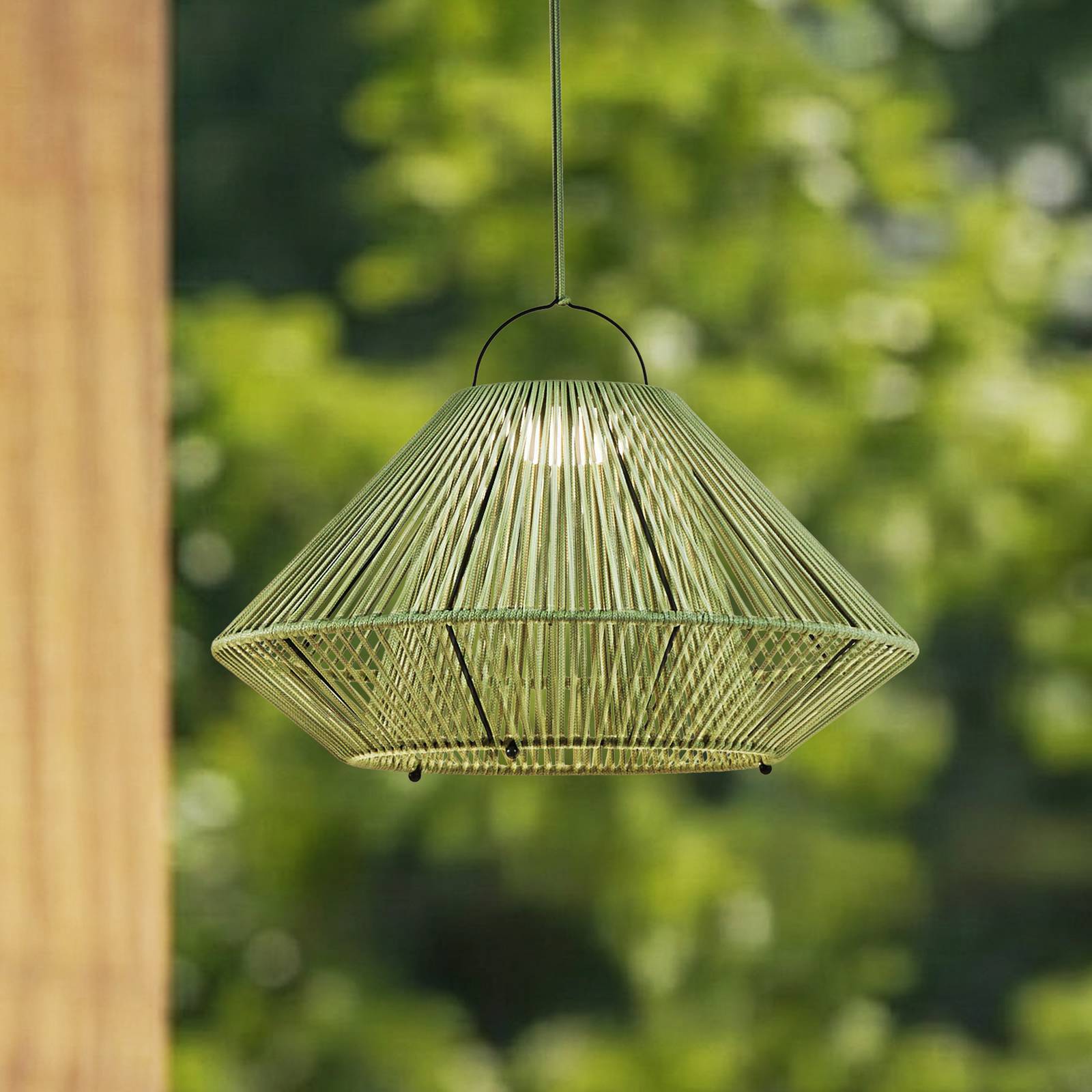 Lindby LED-Solarhängelampe Austas, grün, Ø 50 cm, USB, IP54 günstig online kaufen