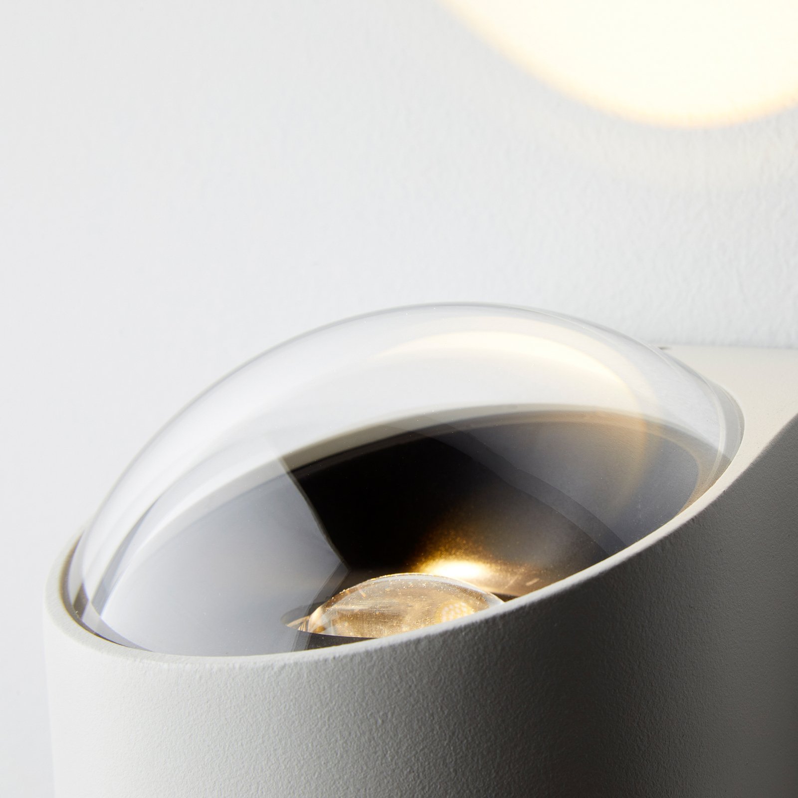 Saga Wall Lamp IP65 White - Loom Design 