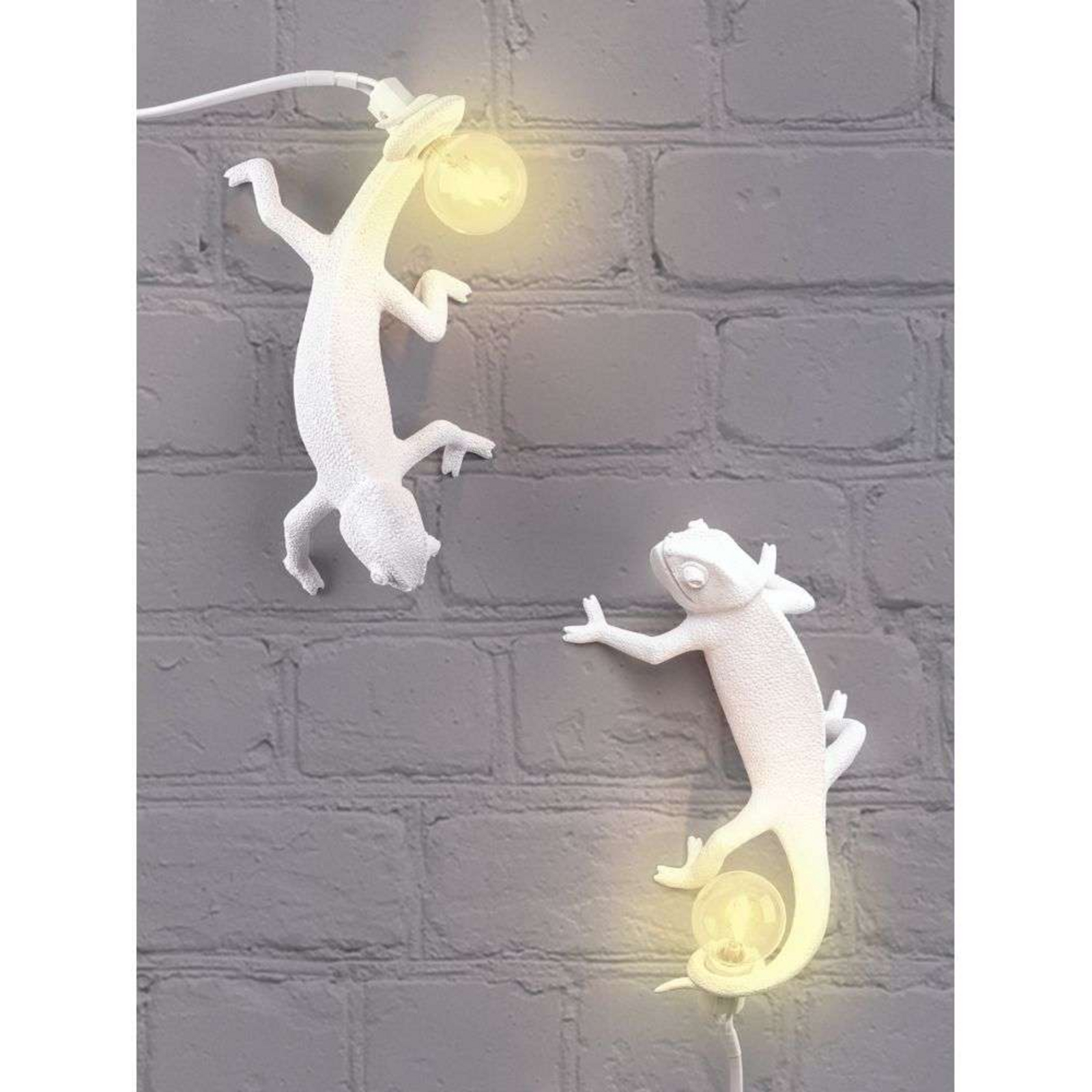 Chameleon Right-Going Down Wall Lamp White - Seletti