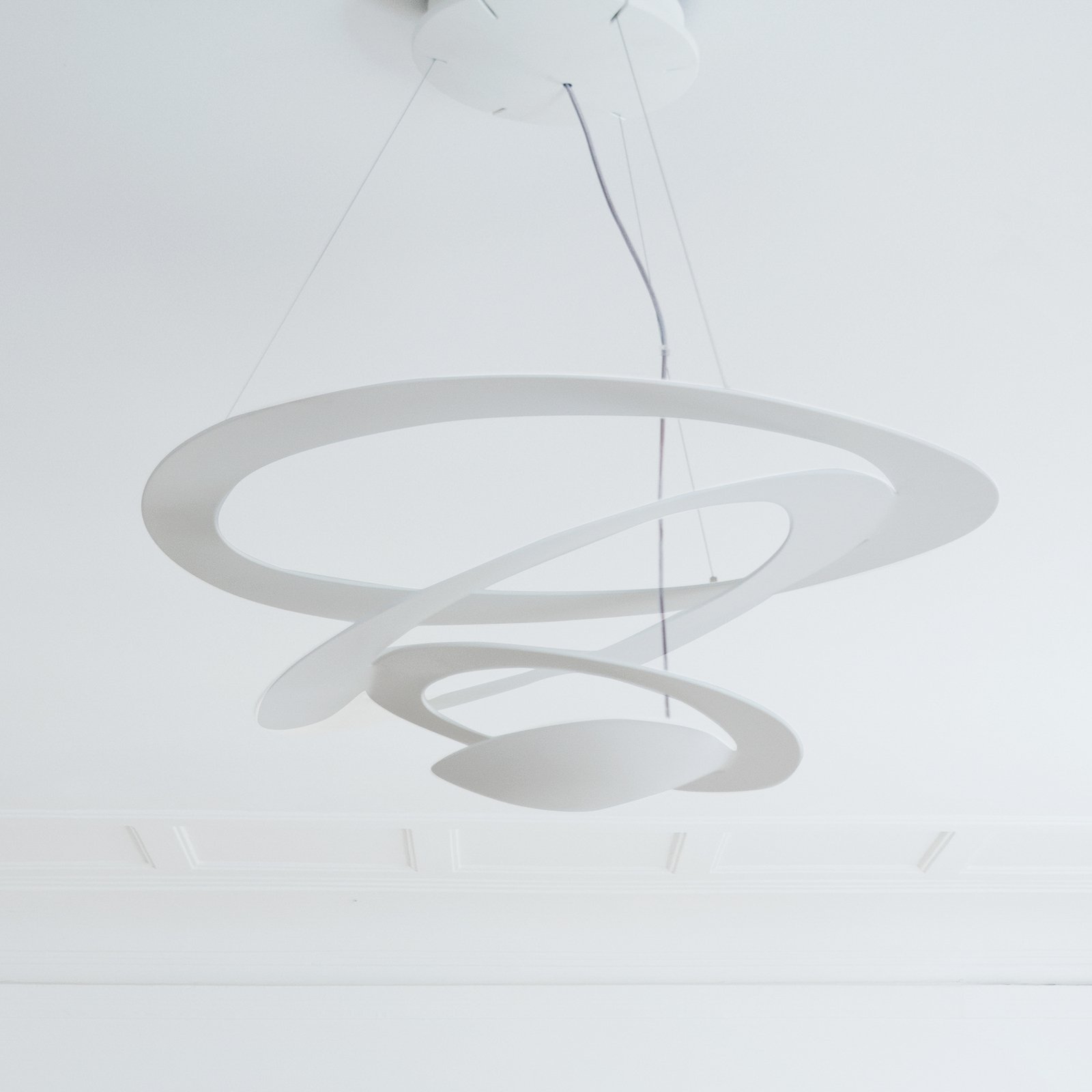 Pirce LED-pendellampa 2700K vit – Artemide