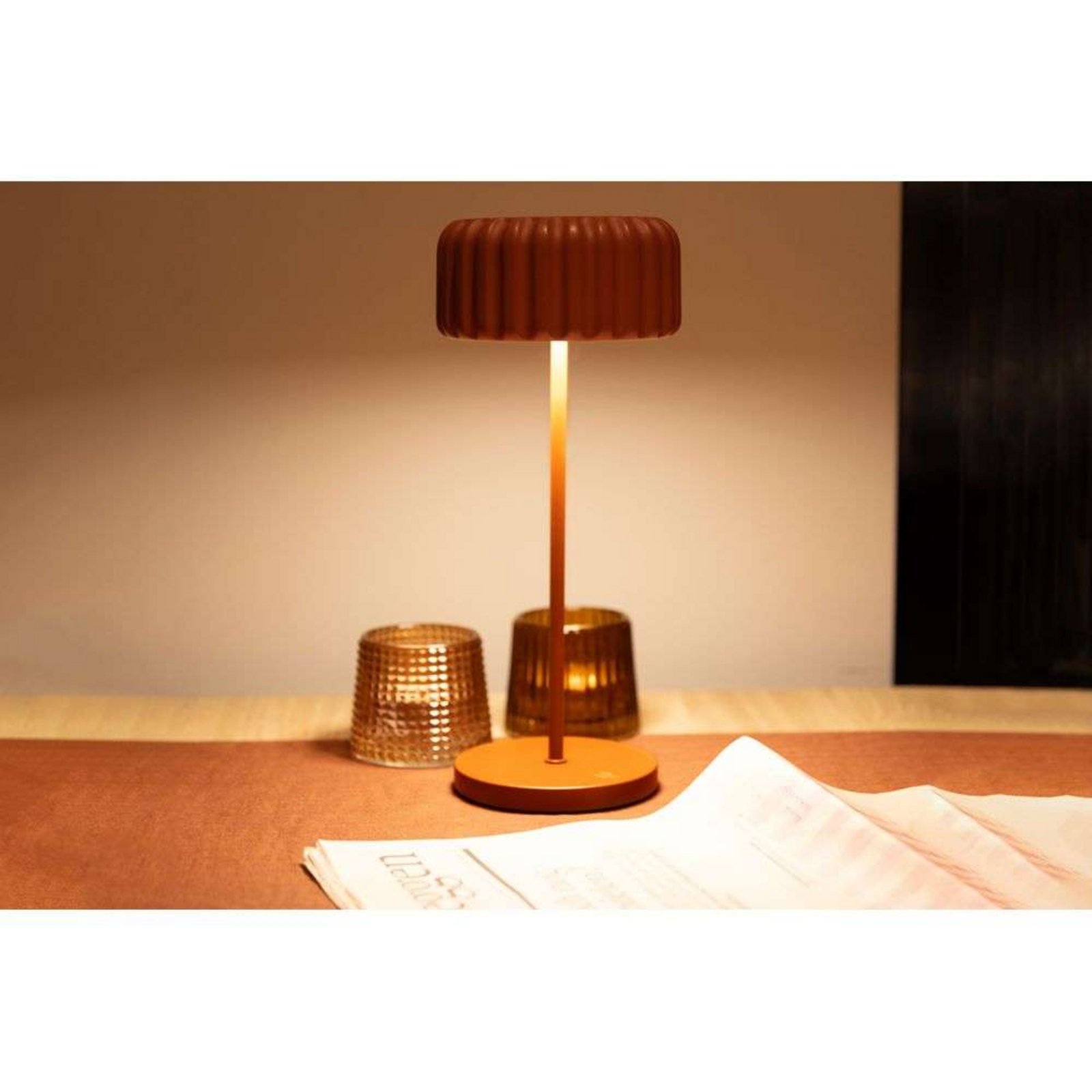 Dentelles Bistro Portable Table Lamp IP44 Terra - Atelier Pierre