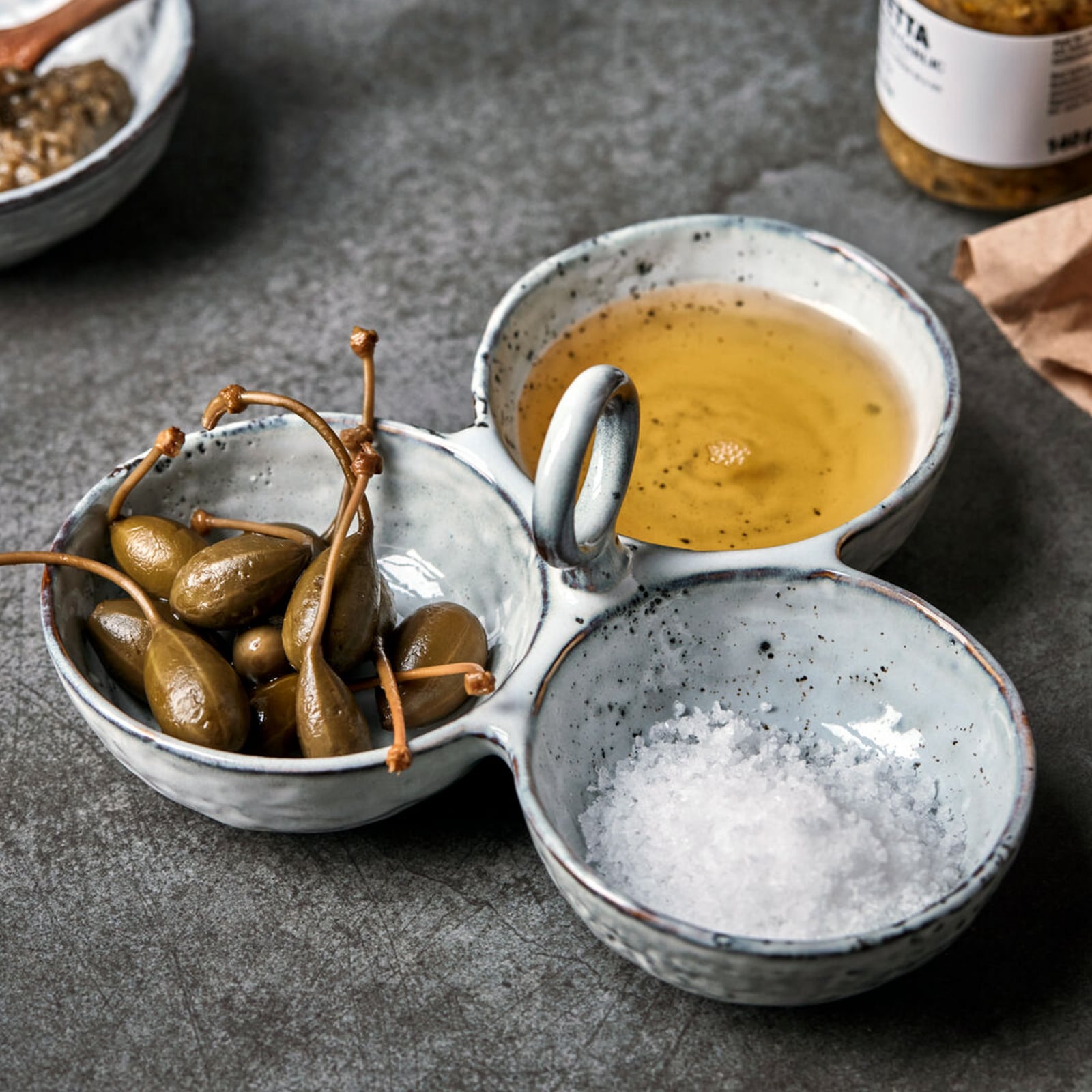 HDRustic Piatto da portata grigio 20x20x9 cm in ceramica - House Doctor