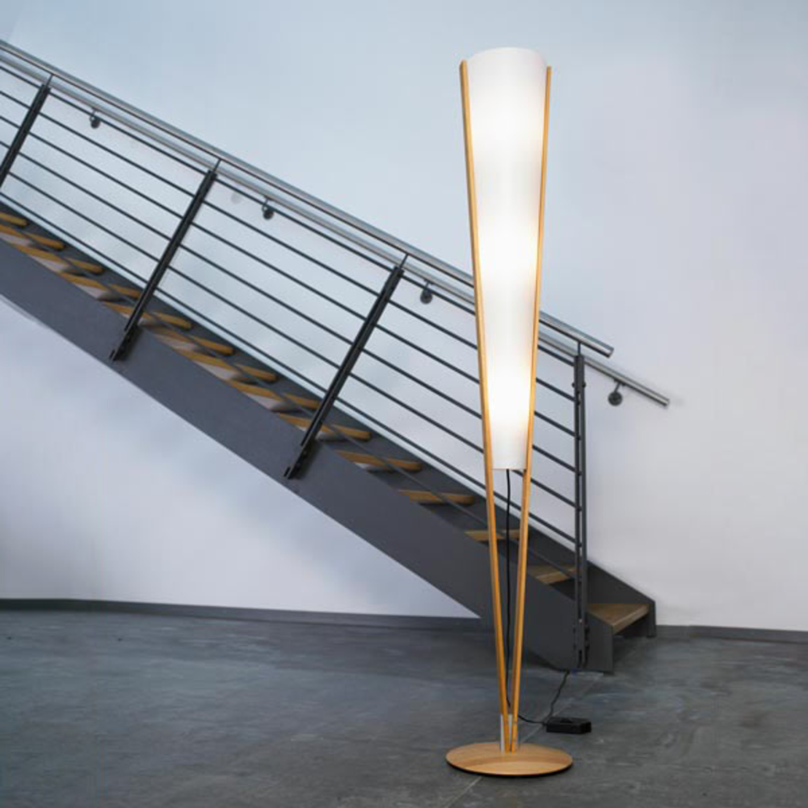 Stehleuchte Seba mit Fußdimmer kaufen | Lampenwelt.de