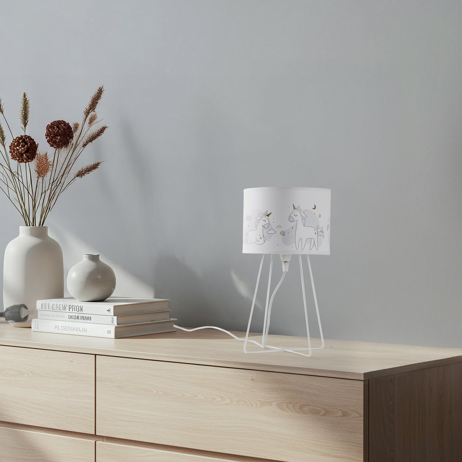 Mila galda lampa, audums, vienradzis, E14, augstums 32,5 cm Mila galda lampa, audums, vienradzis, E14, augstums 32,5 cm