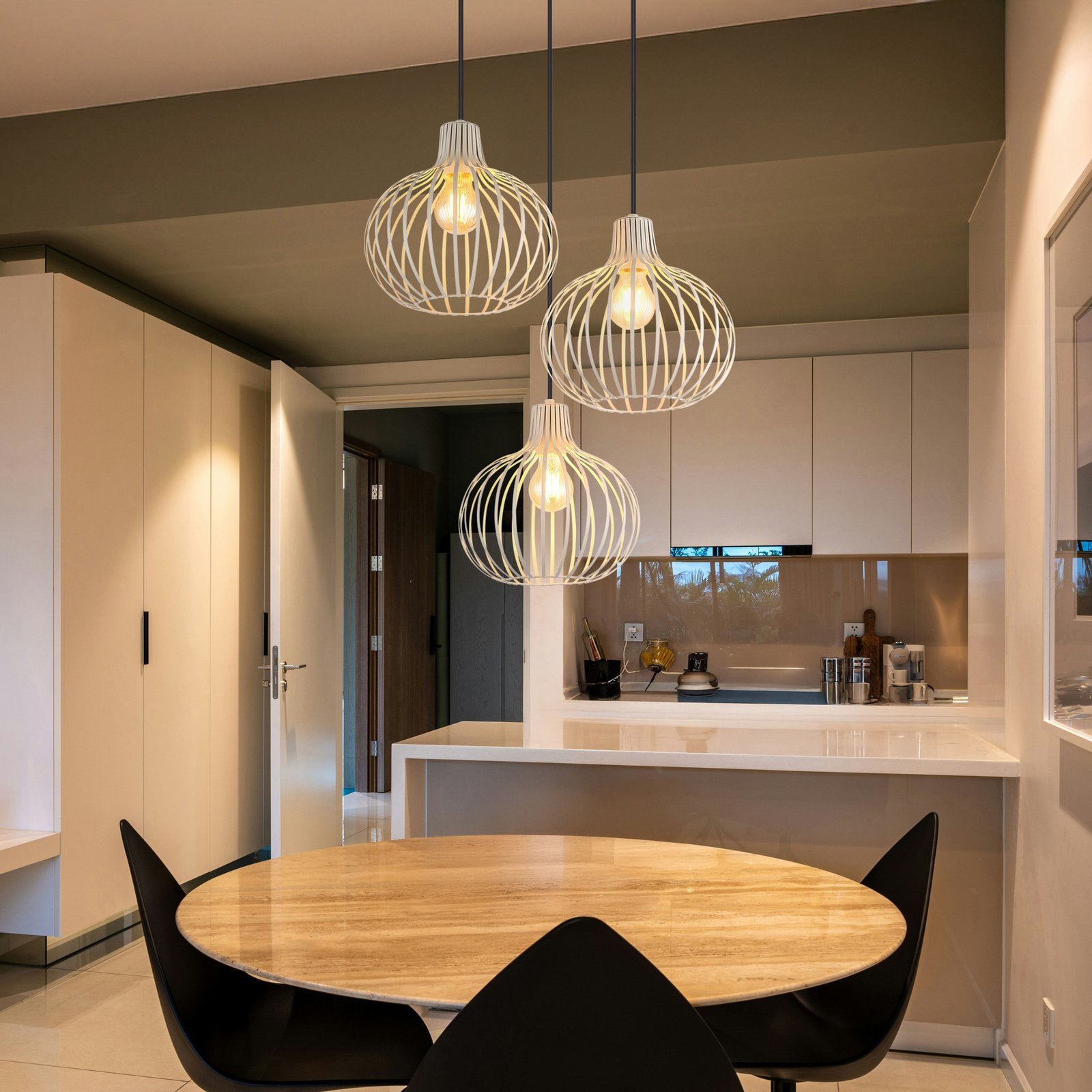 Pakabinamas šviestuvas Mateo, 3 lemputės, kreminės spalvos, metalas, Ø 50 cm Pakabinamas šviestuvas Mateo, 3 lemputės, kreminės spalvos, metalas, Ø 50 cm