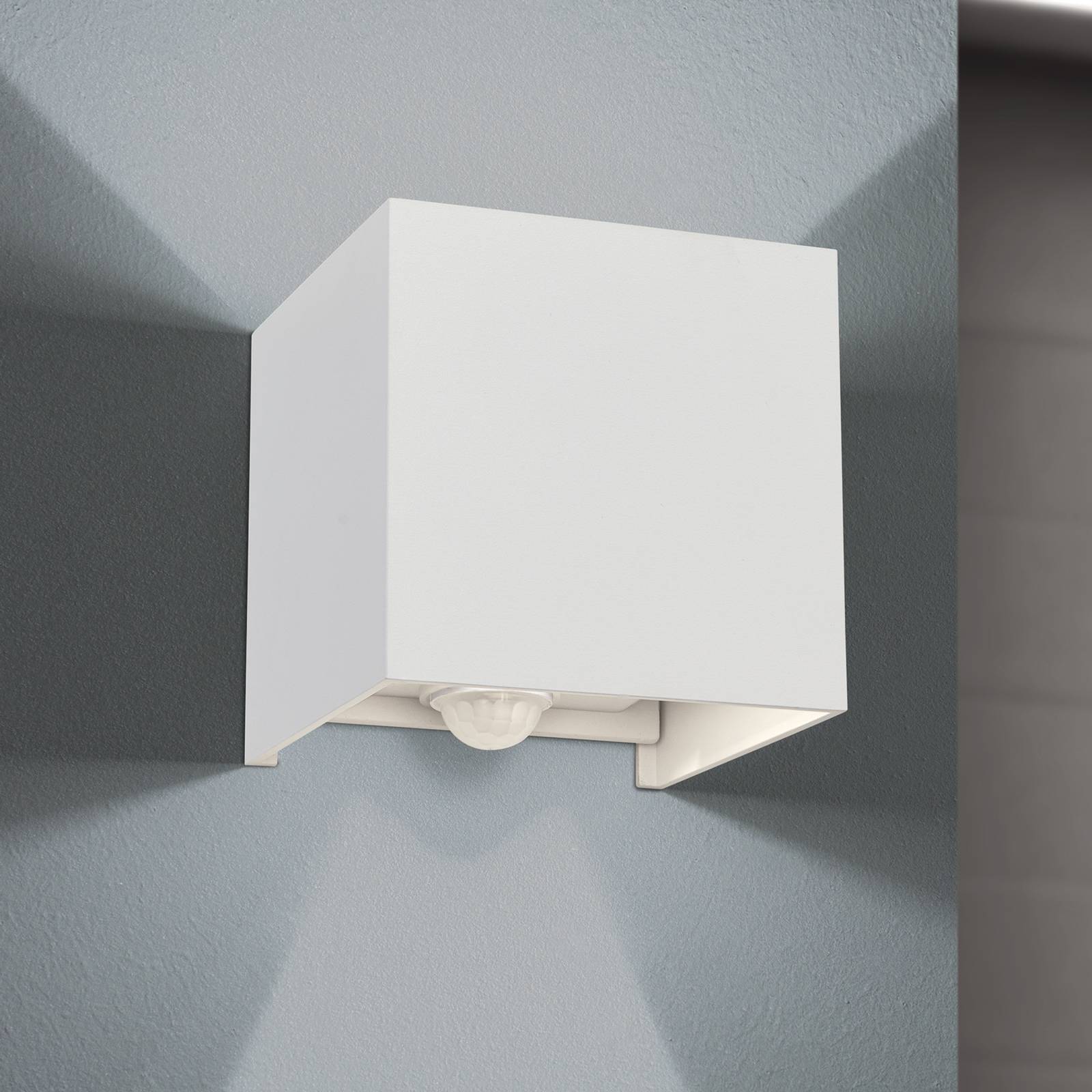 Orion Applique d’extérieur LED Cube-S blanc métal détecteur de mouvement