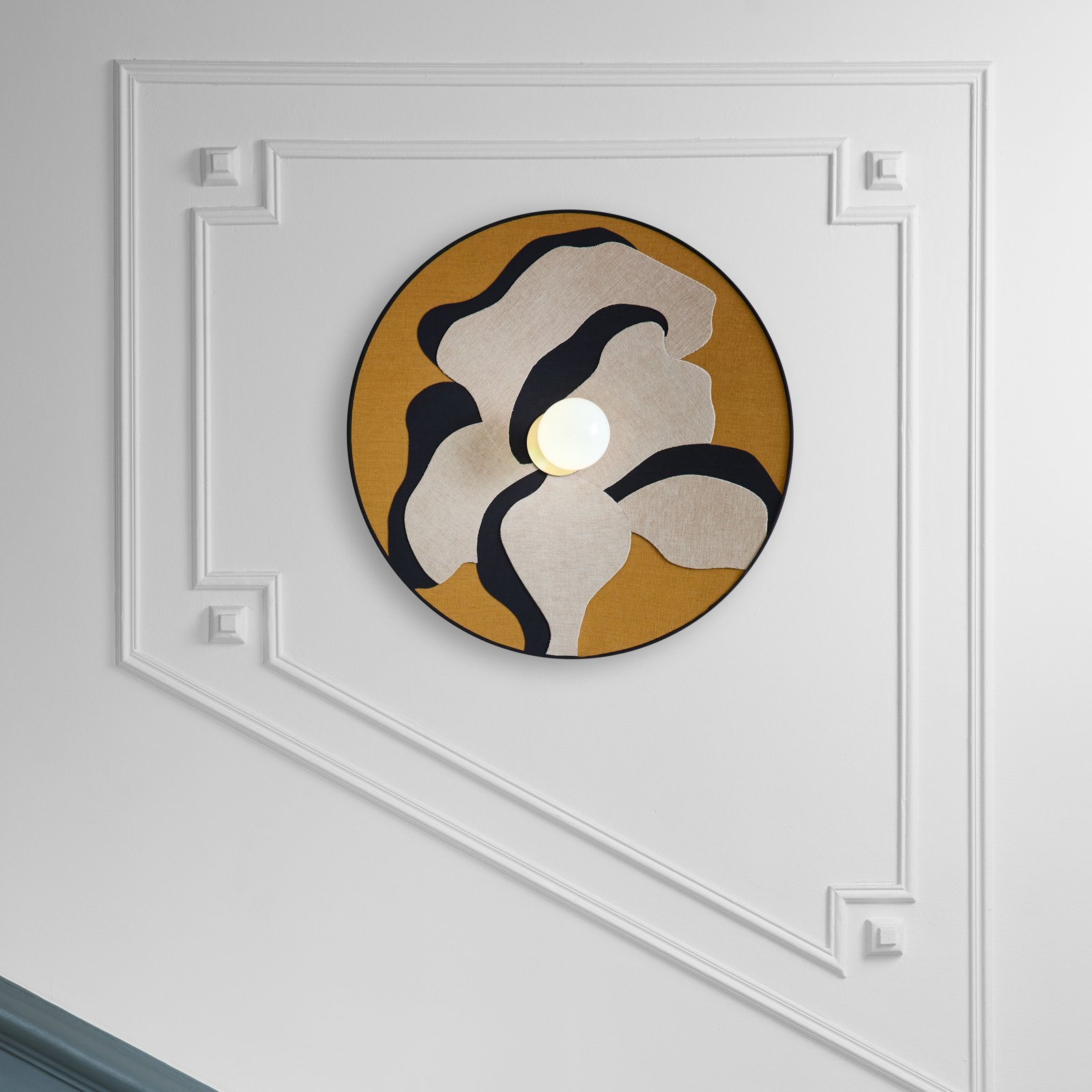 Sonia Laudet Wandlampe Ø 60 cm curry - MARKET SET Sonia Laudet Wandlampe Ø 60 cm curry - MARKET SET