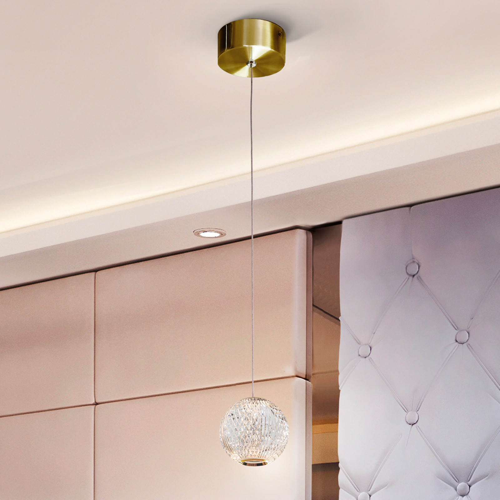 Austral LED pendant light, gold/clear, 1-bulb