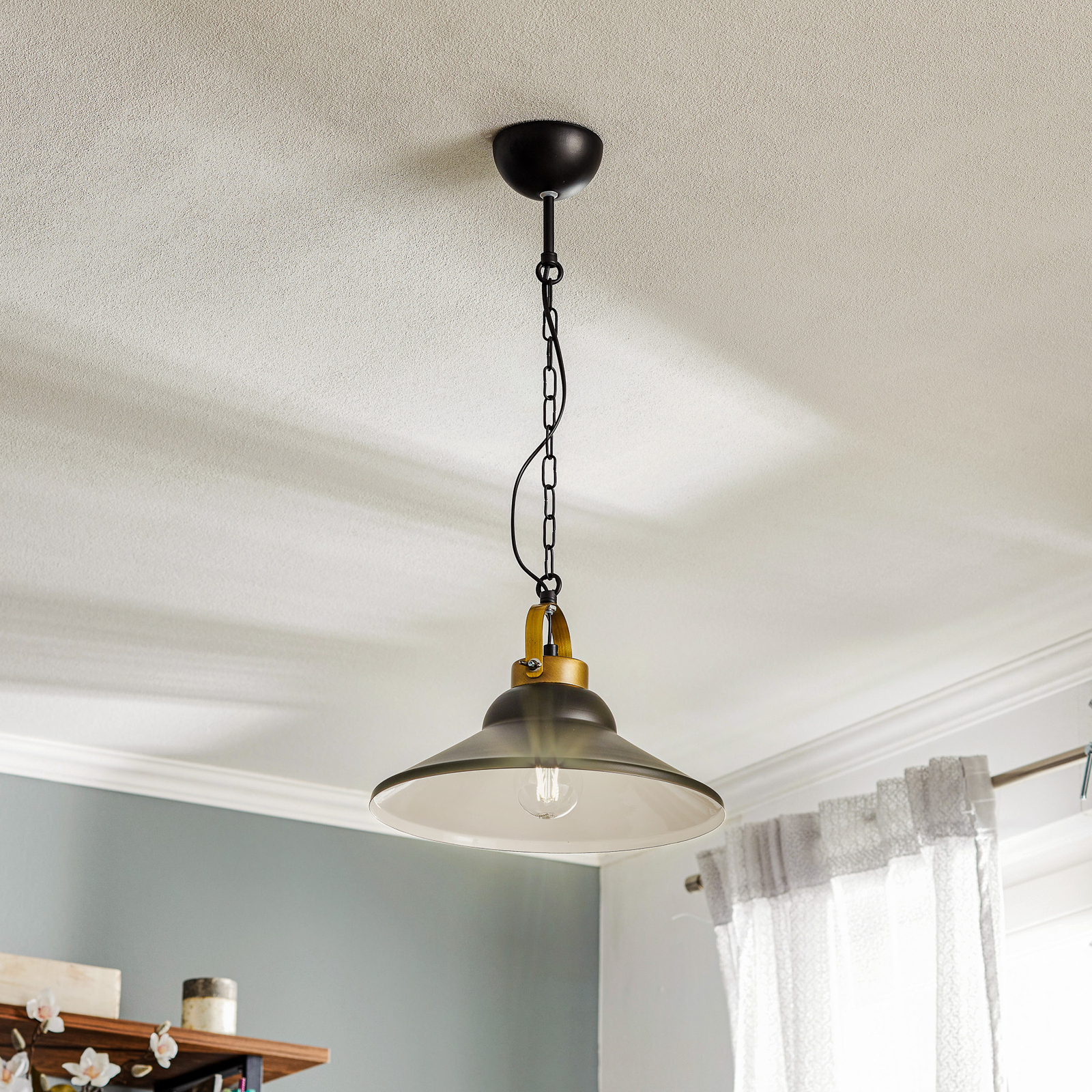 Suspension Iron, noire/blanche/laiton ancien