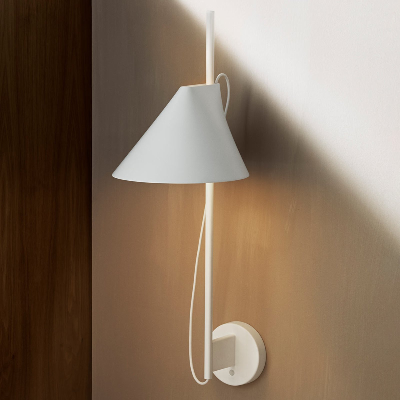 Dimbare LED wandlamp Yuh met schakelaar, wit