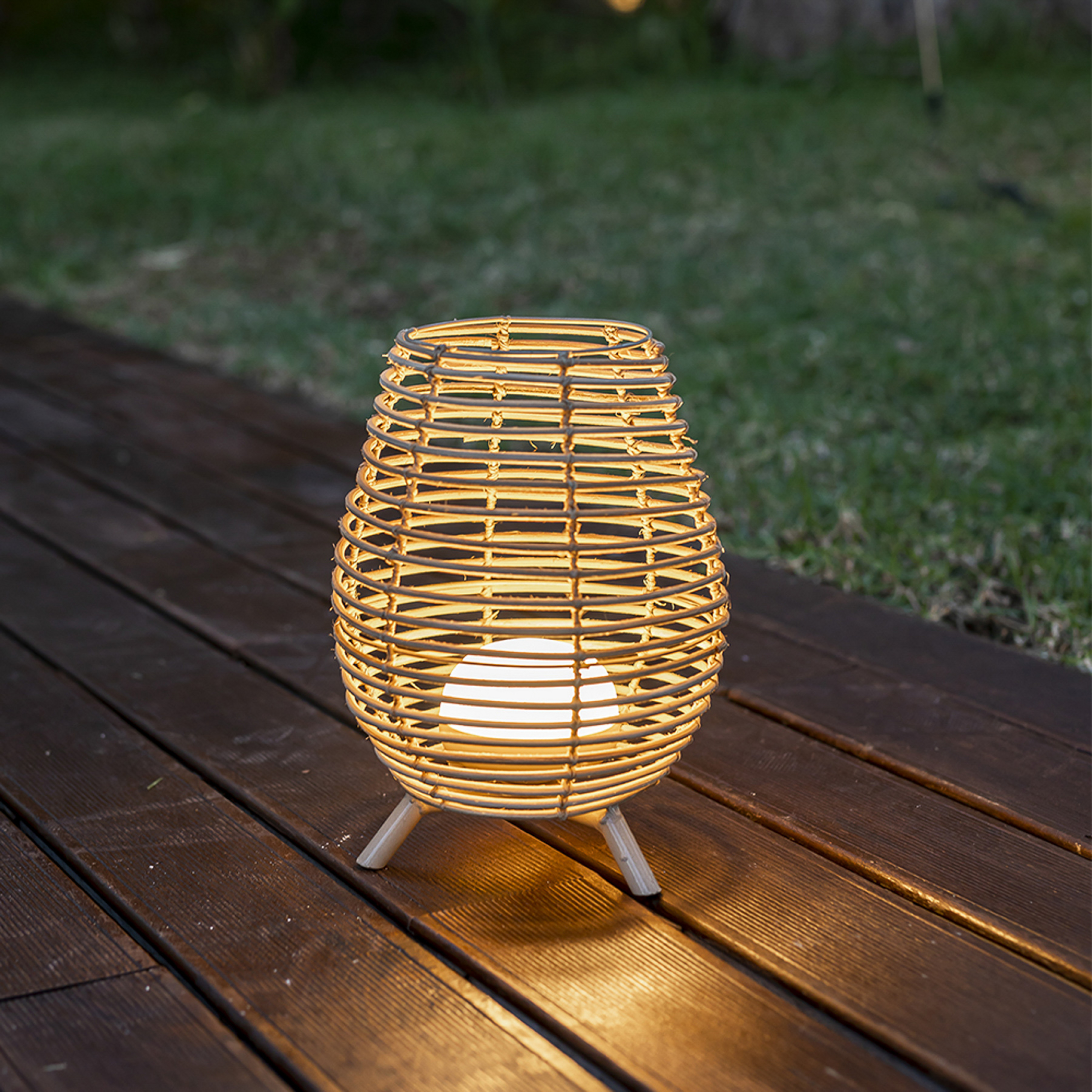 Newgarden Bossa LED-bordlampe, dimbar