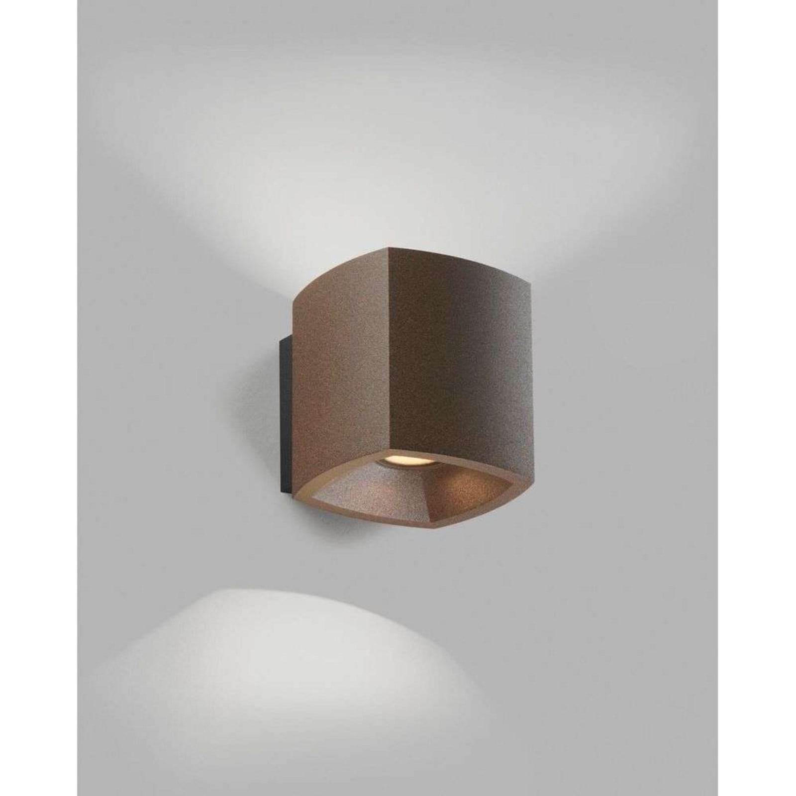 Mirage 2 Væglampe In/Out 2700/3000K Rust LIGHT-POINT - Aluminium