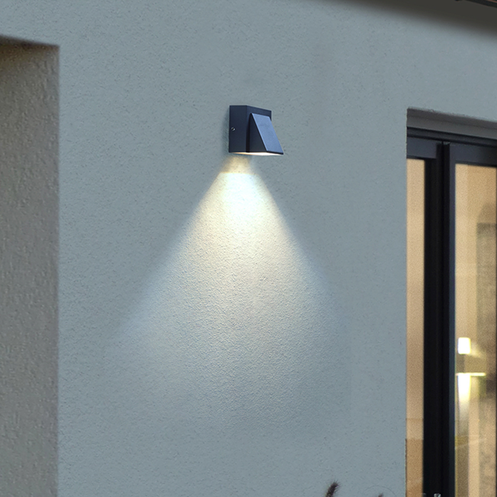 RZB HB 105 LED-utomhusvägglampa nedstrålande
