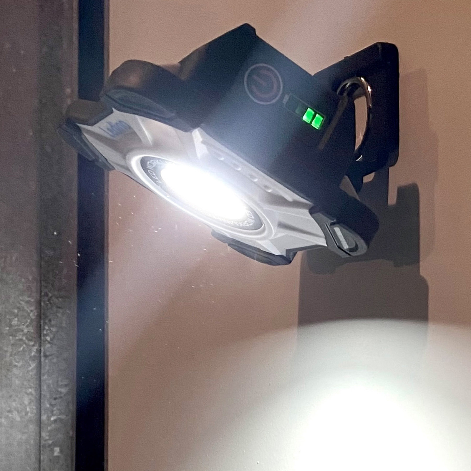 Schönau batteri-spot, bærbar LED-lampe 1.000lm | Lampegiganten.dk