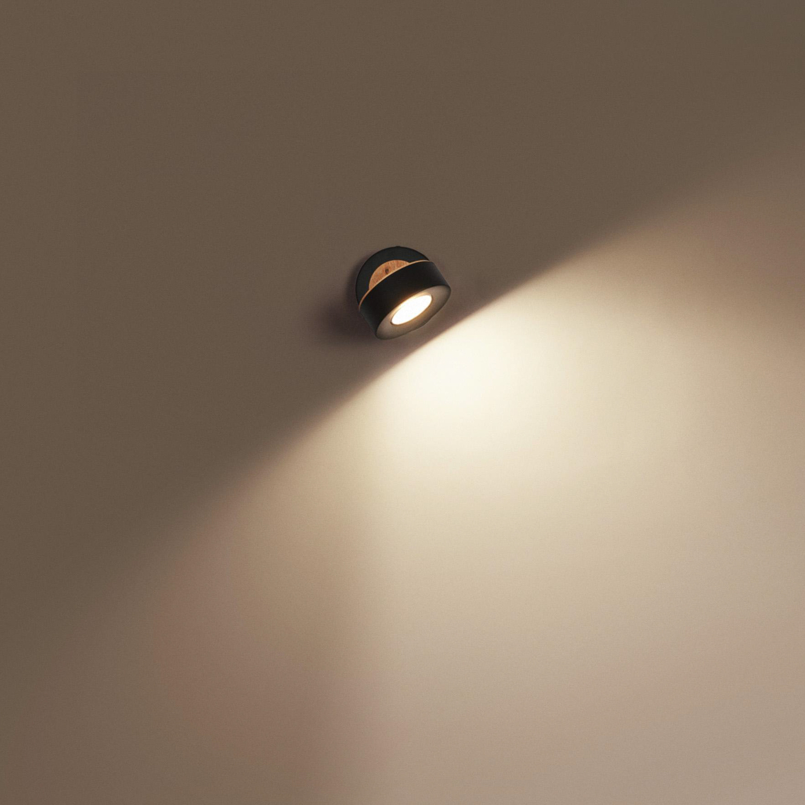 LEDVANCE Faretto LED da parete Pluto, acciaio, legno, nero