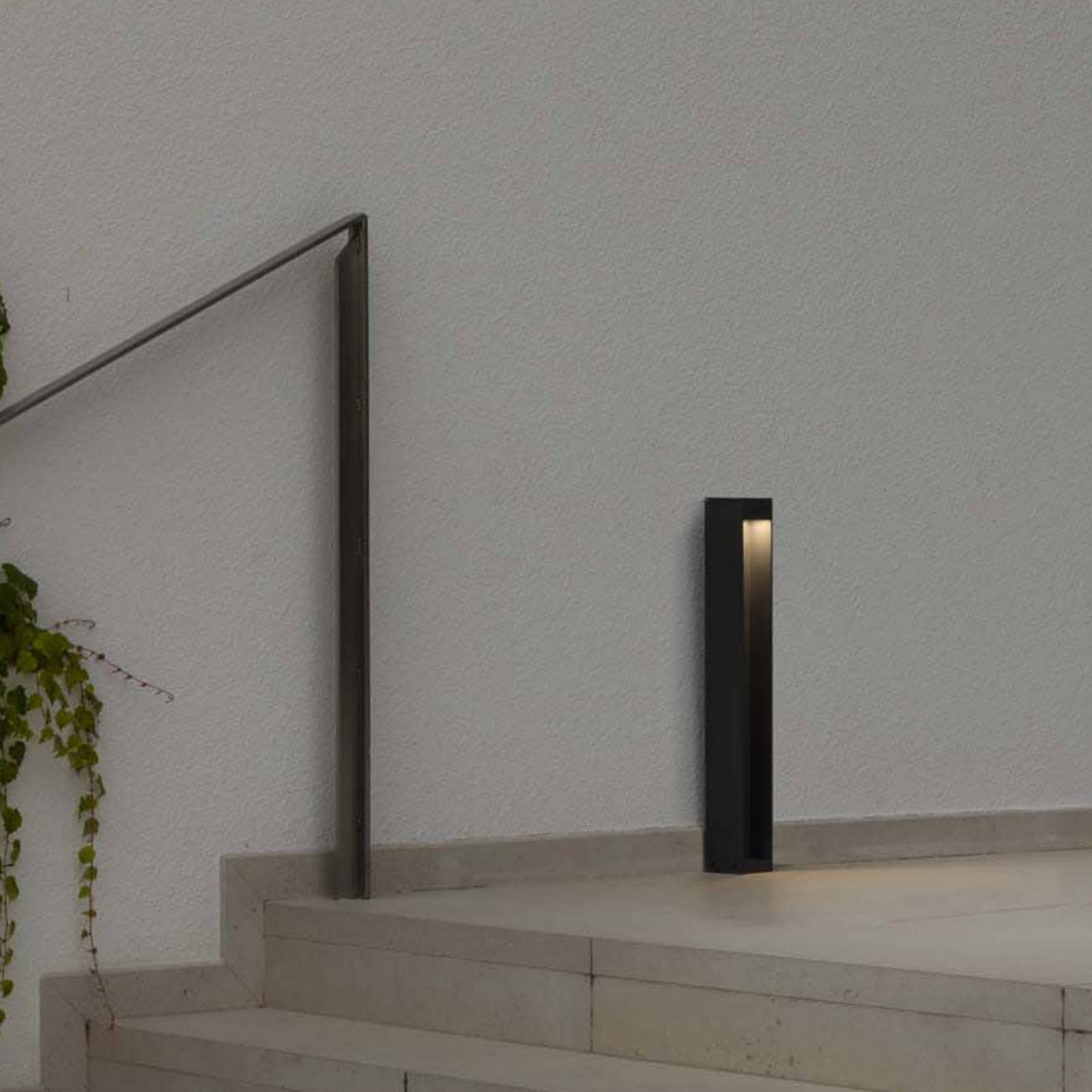 Słupek oświetleniowy LED Cerler, antracytowy, 60 cm, metal, IP65, CCT