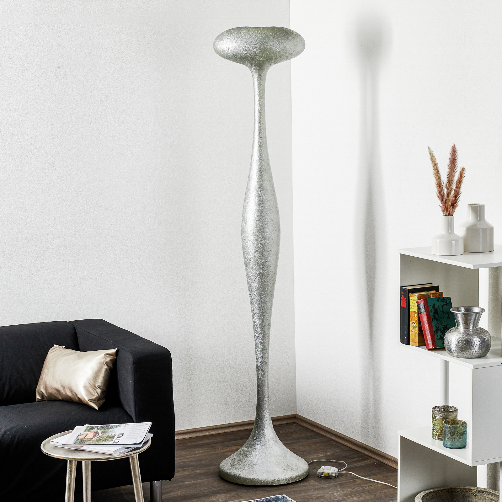 kdln E.T.A. - geselecteerde vloerlamp zilver