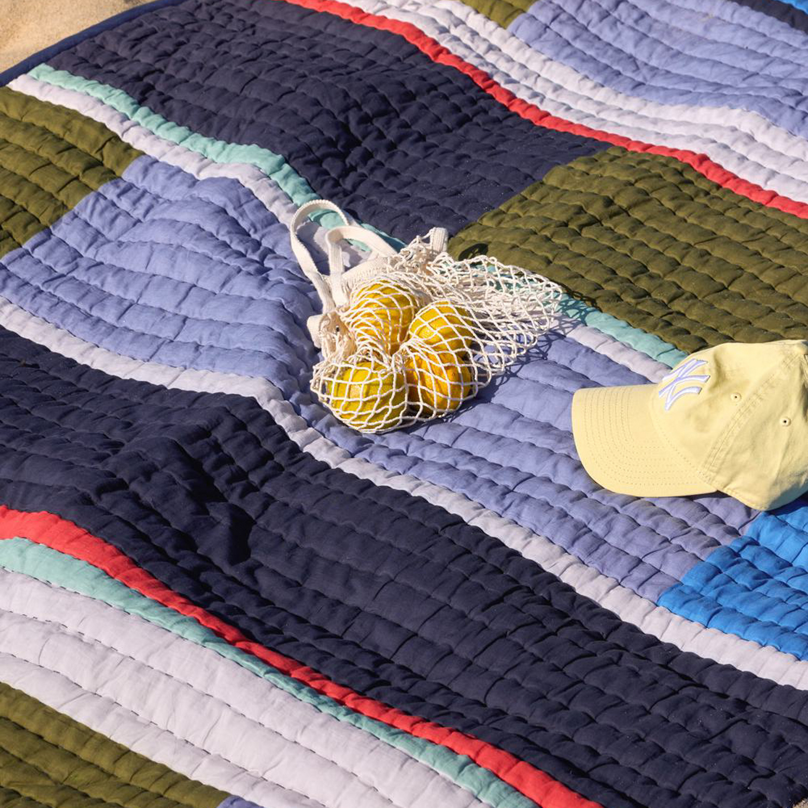 Pavillion Decke, blau/multifarbig, 140x200 cm - HÜBSCH