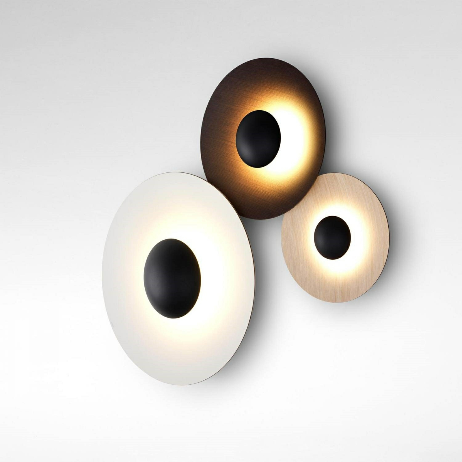 Ginger 32 C Wall Lamp Wenge-White - Marset