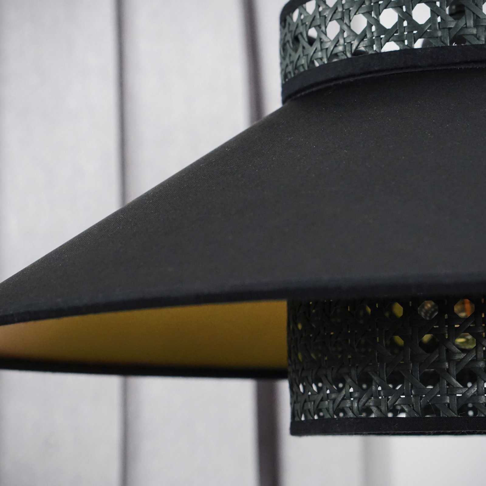 Euluna κρεμαστό φωτιστικό Cappello, μαύρο/χρυσό, μπαστούνι, Ø 45 cm