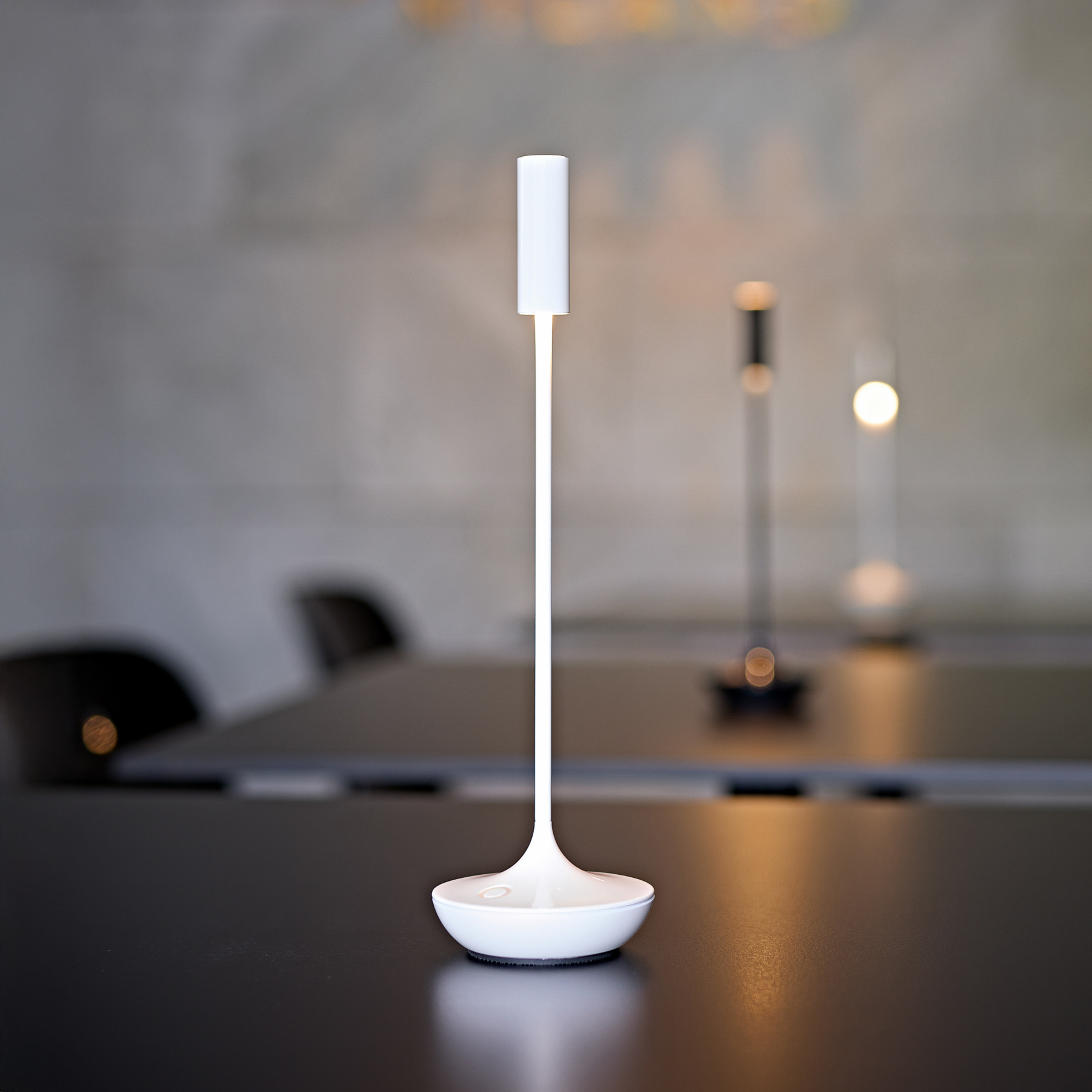Lampe de table LED rechargeable Nucandle, blanc, IP54, intensité variable