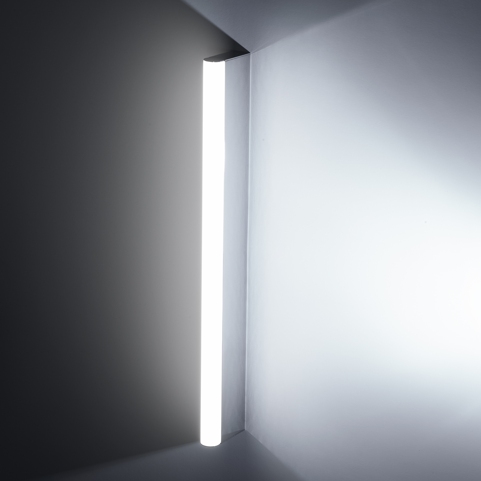 Decor Walther Slat LED wall light, chrome