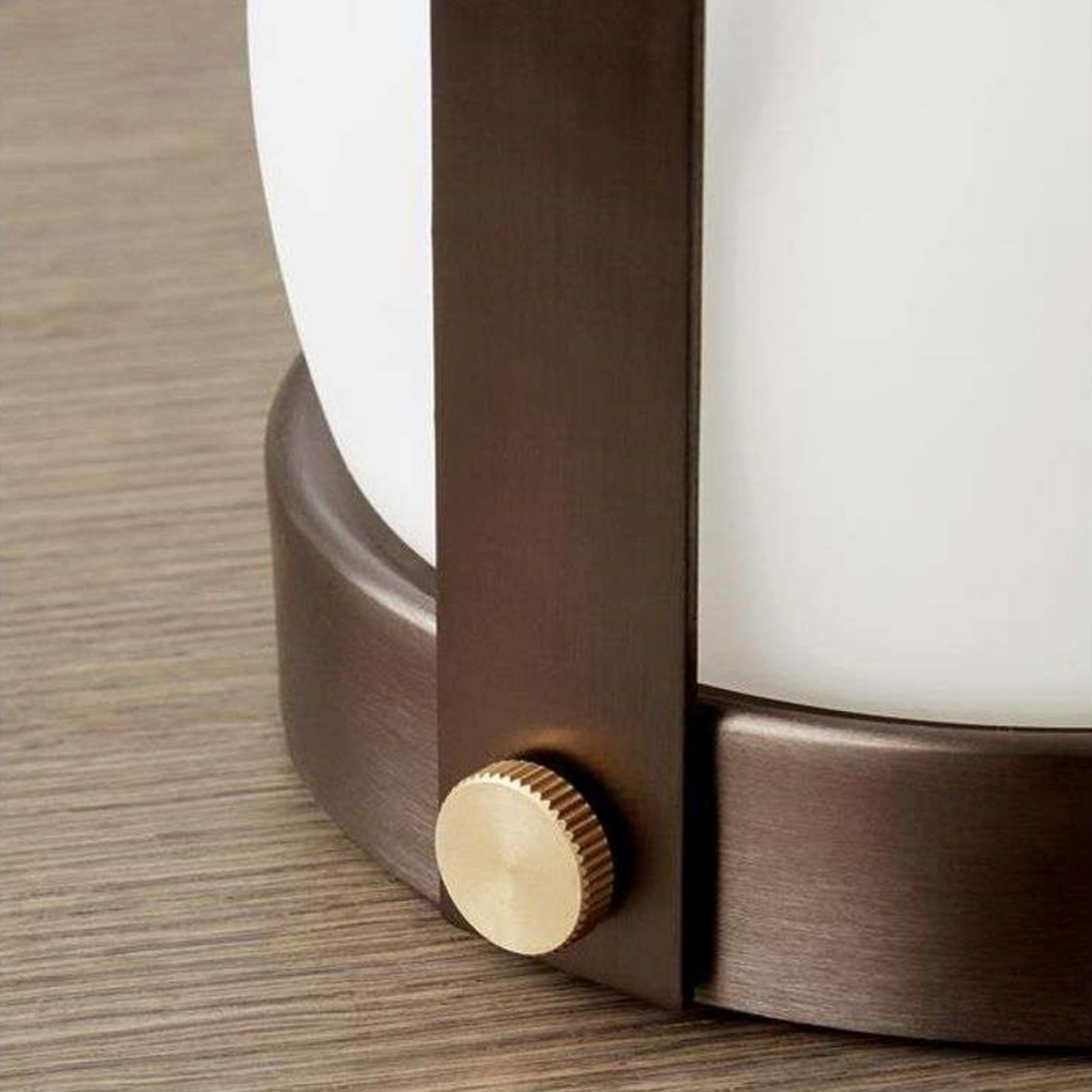 Carrie Portable Lampe de Table Bronzed Brass - Audo Copenhagen