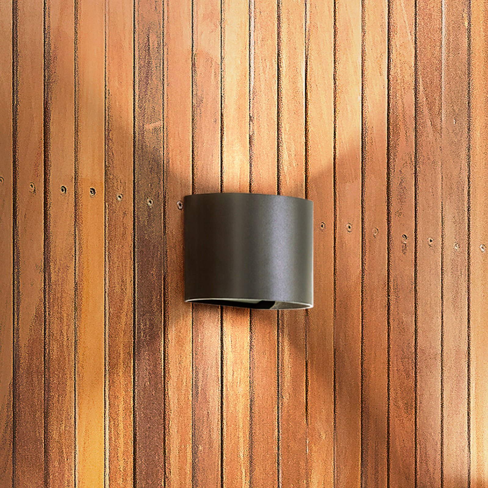LED outdoor wall light Matteo, black, width 14 cm, 2-bulb.
