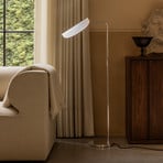 Audo Stehlampe Wing, aluminium, Höhe 113 cm, verstellbar
