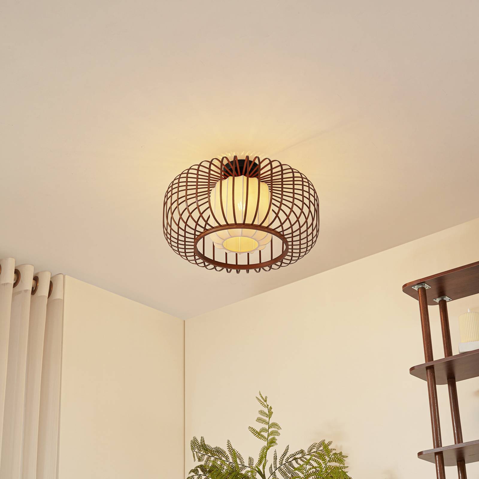 Lindby lampa sufitowa Davella, Ø 50 cm,  bambus, tkanina