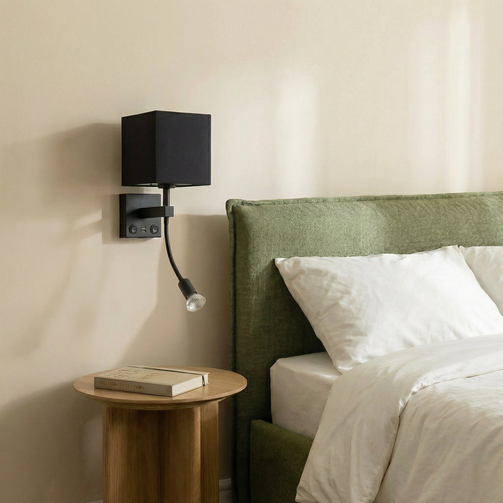 Lindby vegglampe Thorid, svart/gull, stoff, USB, leselampe Lindby vegglampe Thorid, svart/gull, stoff, USB, leselampe