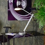 Adhara LED desk lamp, three-stage dimmable