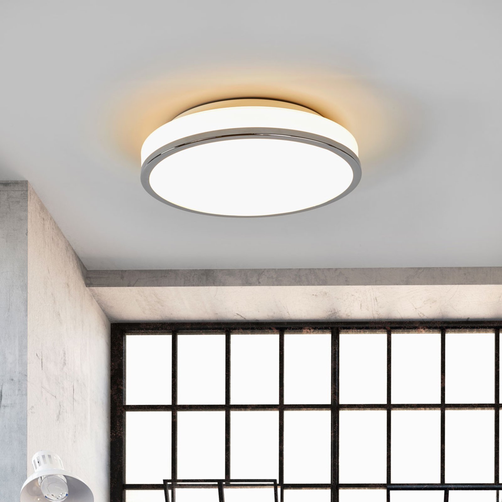 Lyss Round LED Ceiling Lamp IP44 Ø28 Chrome - Lindby