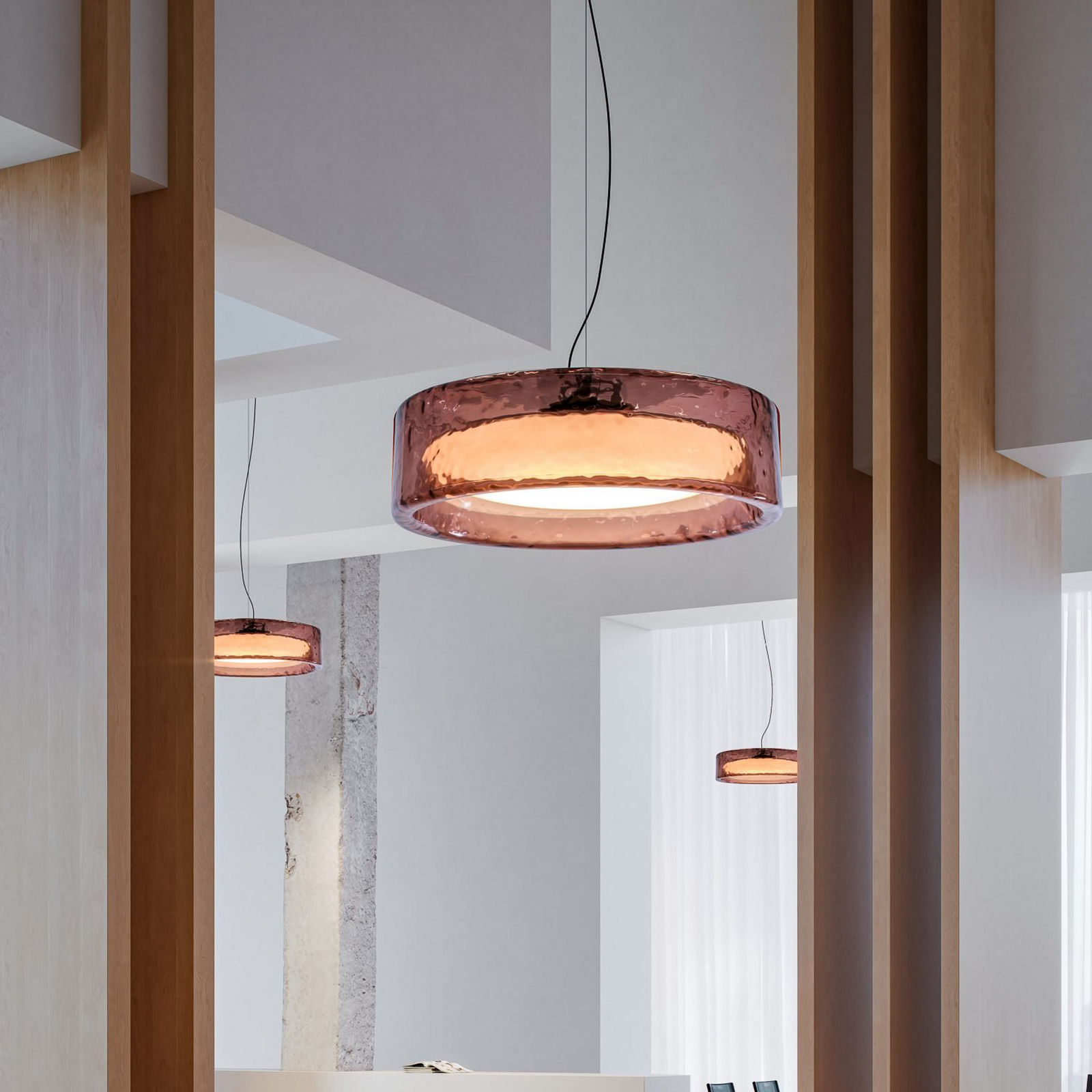 MARSET LED-Hängelampe Ringo, Ø 70 cm, rosé, TRIAC Kunststoff