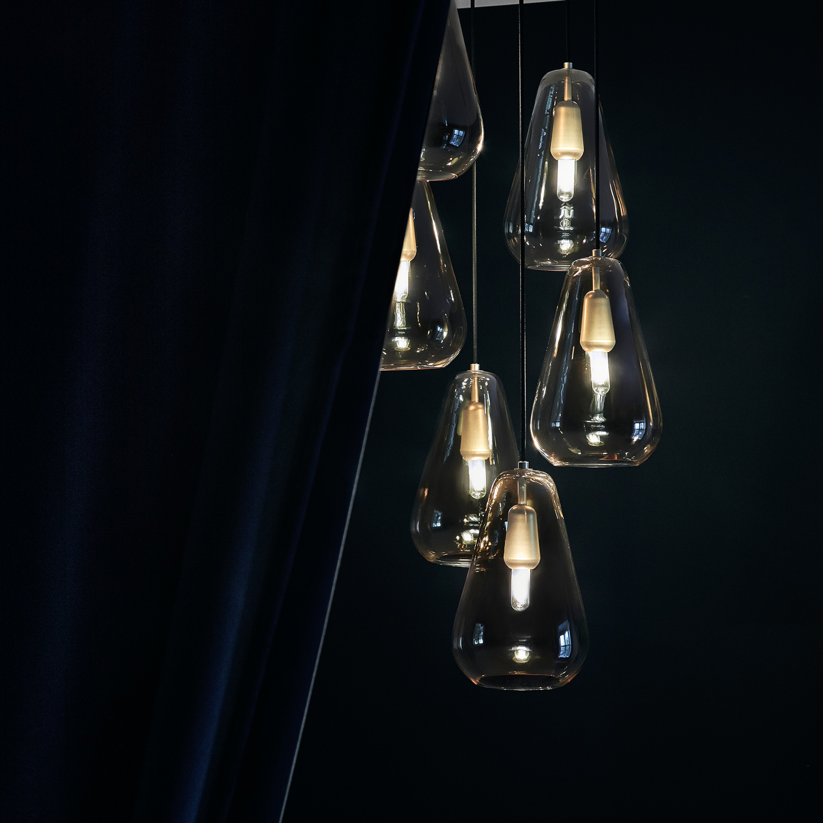 Nuura Anoli 6 hængelampe, 6 lyskilder, guld