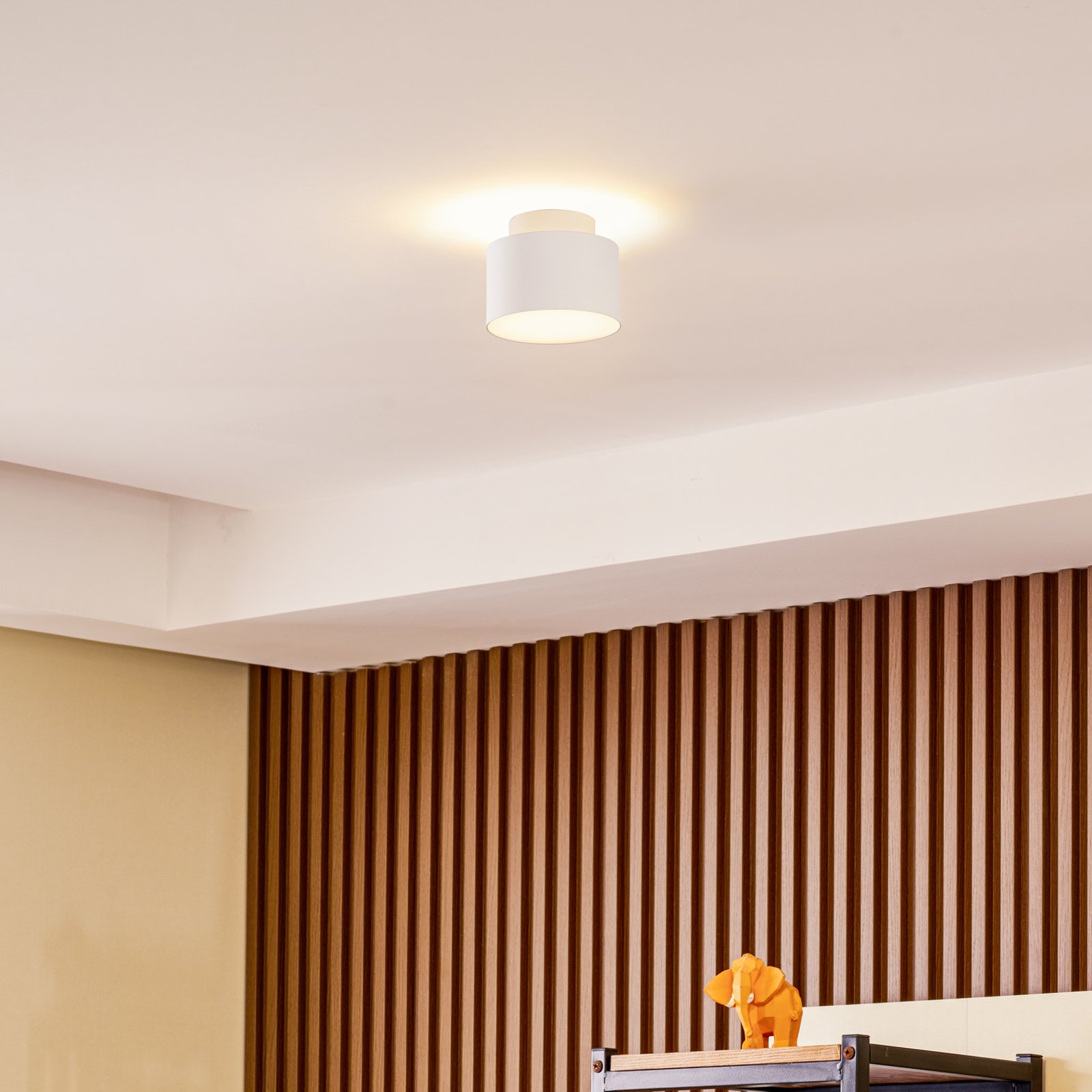 Lindby LED spotlight Nivoria, 11 x 8.8 cm, sand white, aluminium